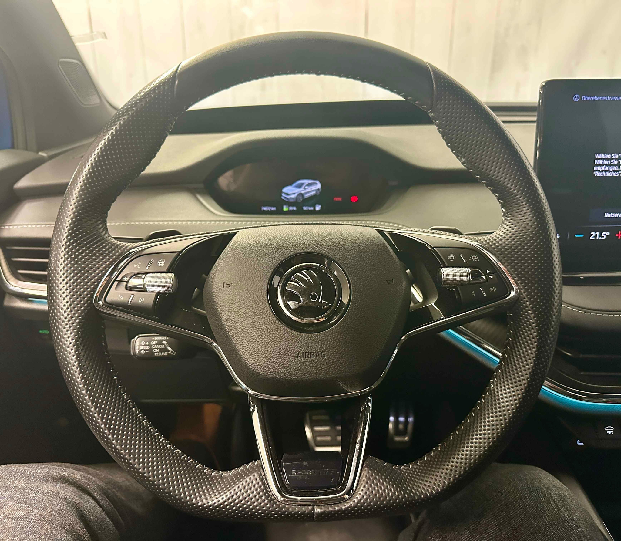 listing desktop thumbnail image 10