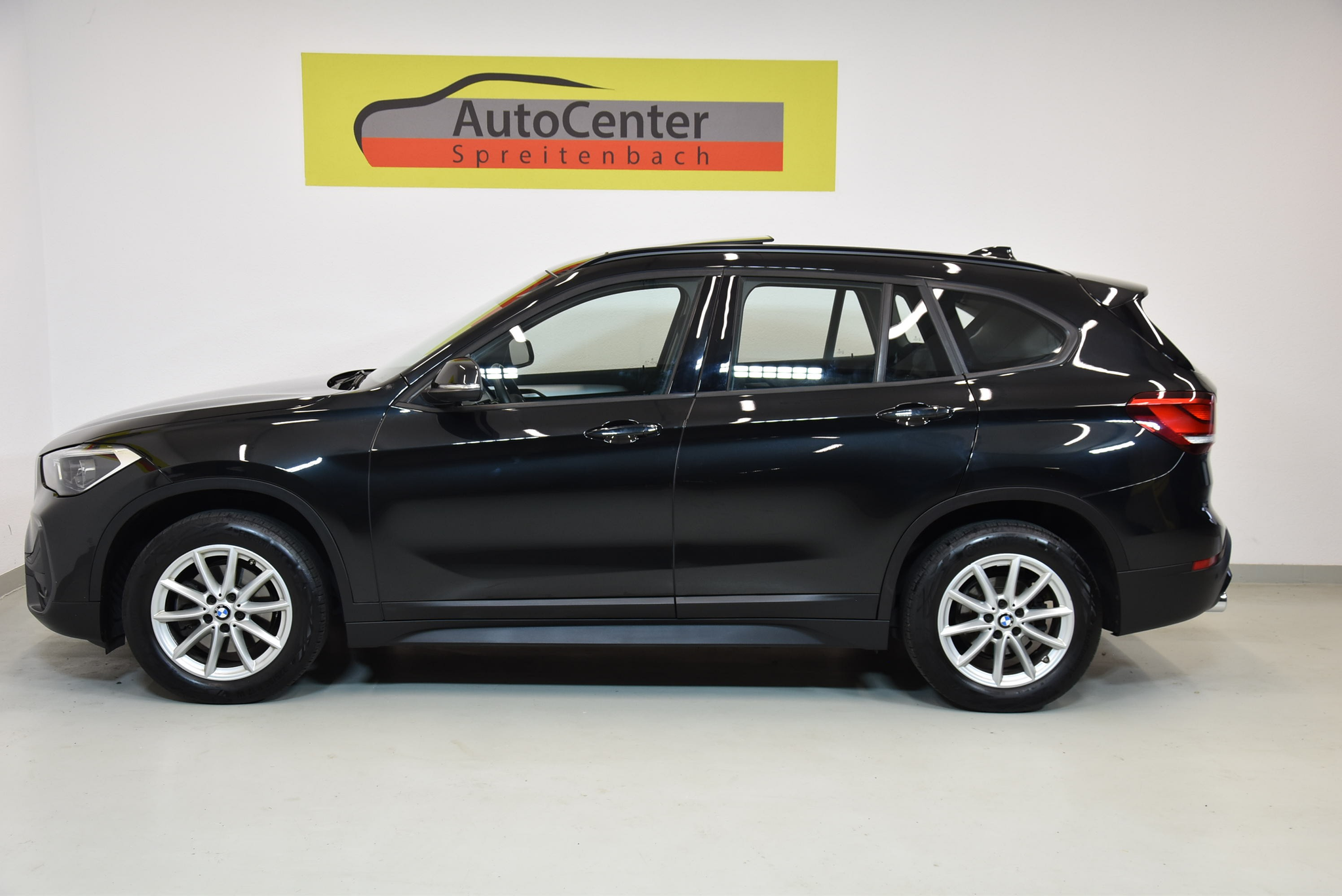 listing desktop thumbnail image 11