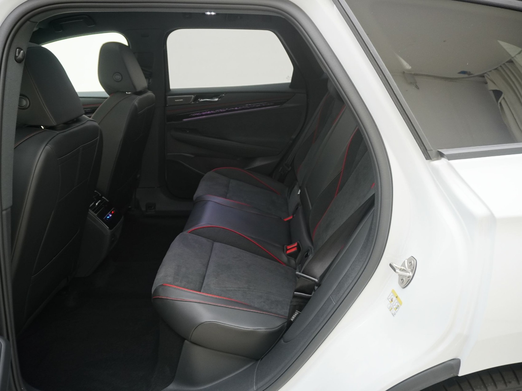 listing desktop thumbnail image 14