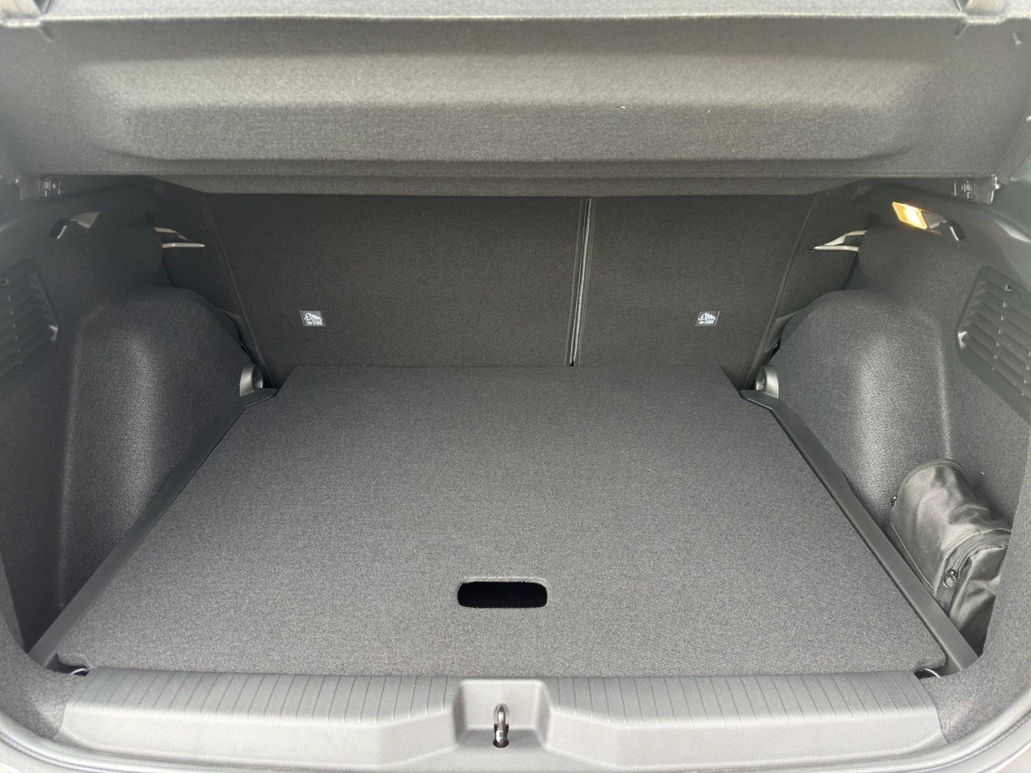 listing desktop thumbnail image 16