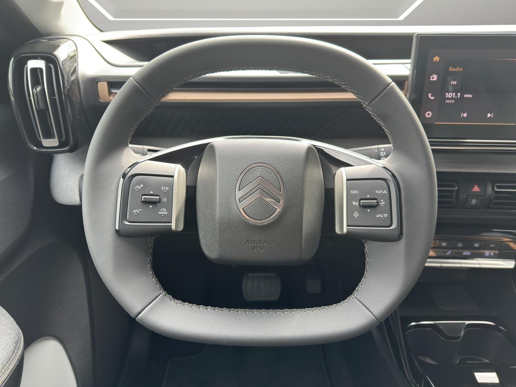 listing desktop thumbnail image 10