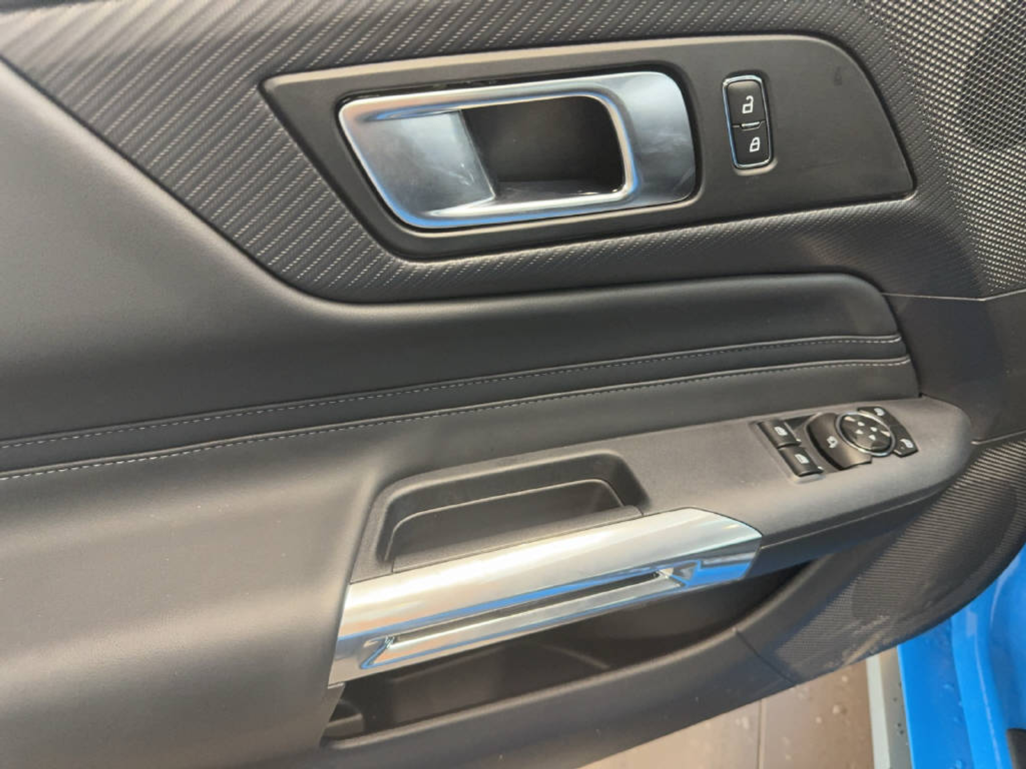 listing desktop thumbnail image 10