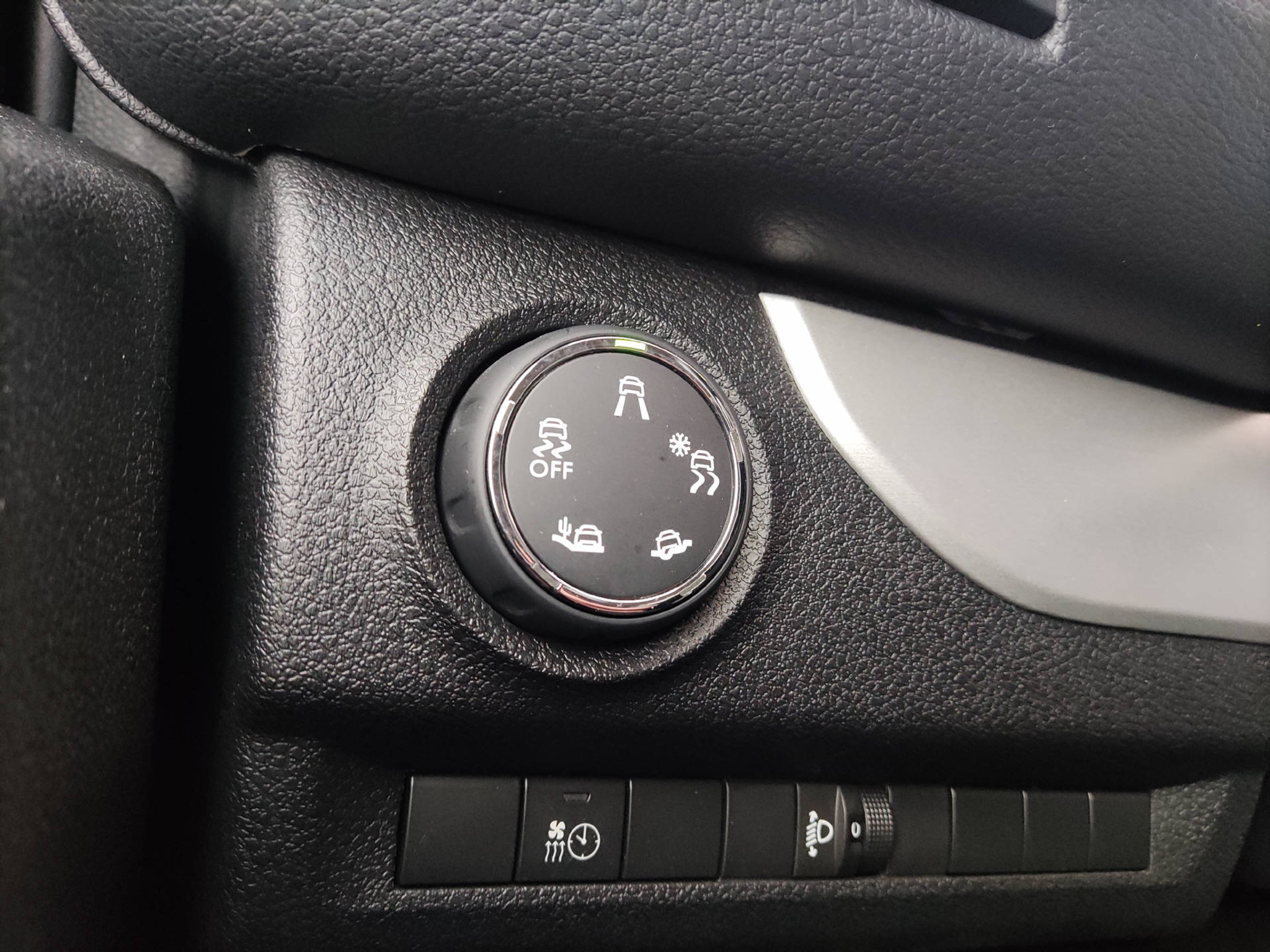 listing desktop thumbnail image 10