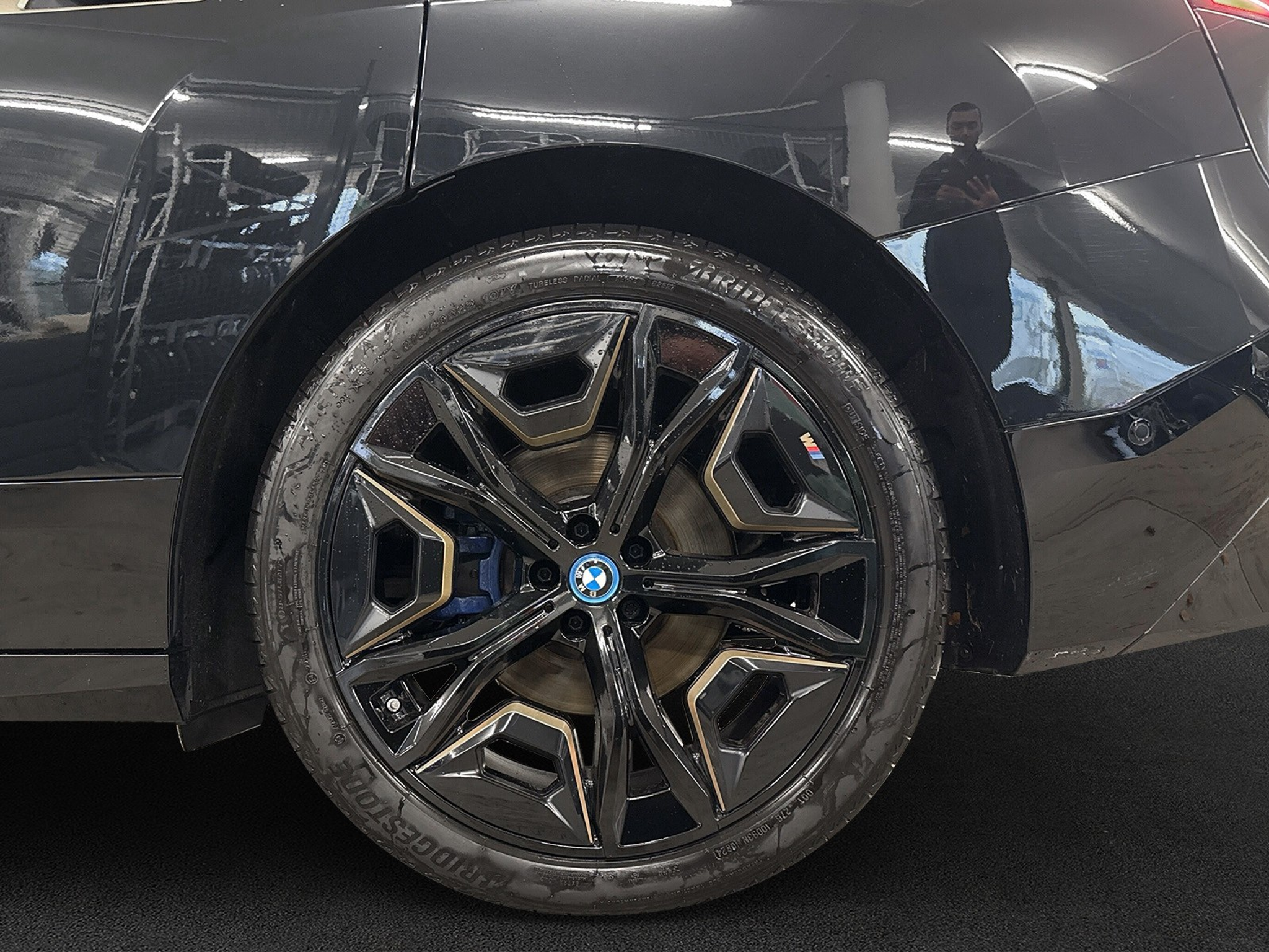 listing desktop thumbnail image 9