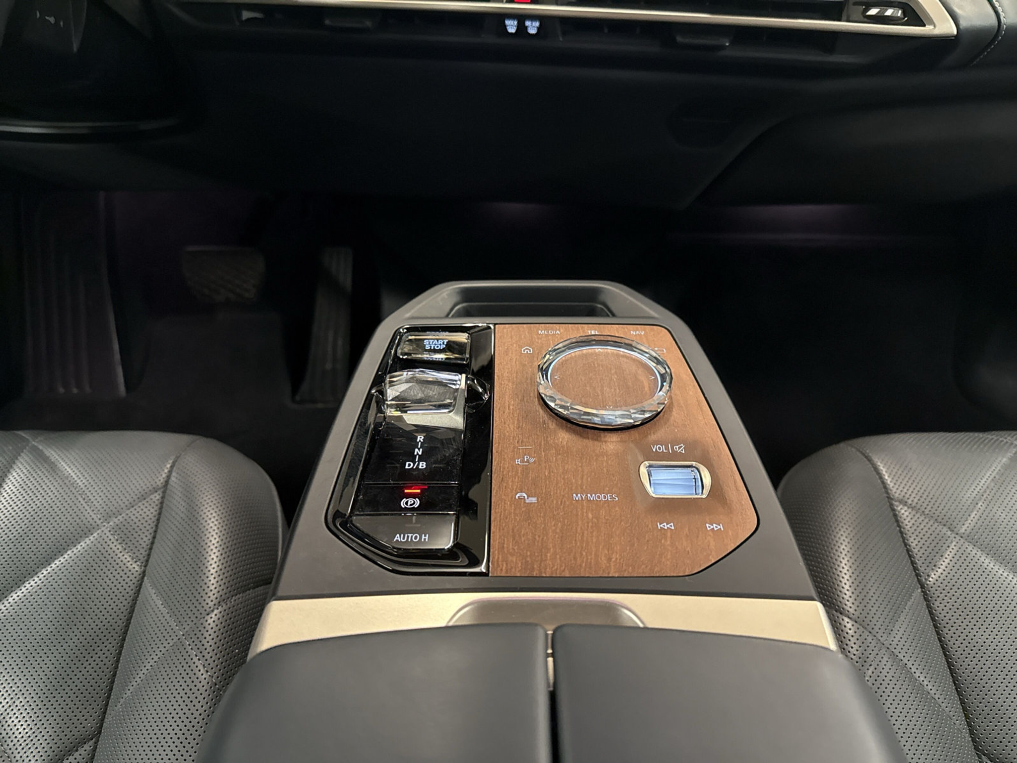 listing desktop thumbnail image 13