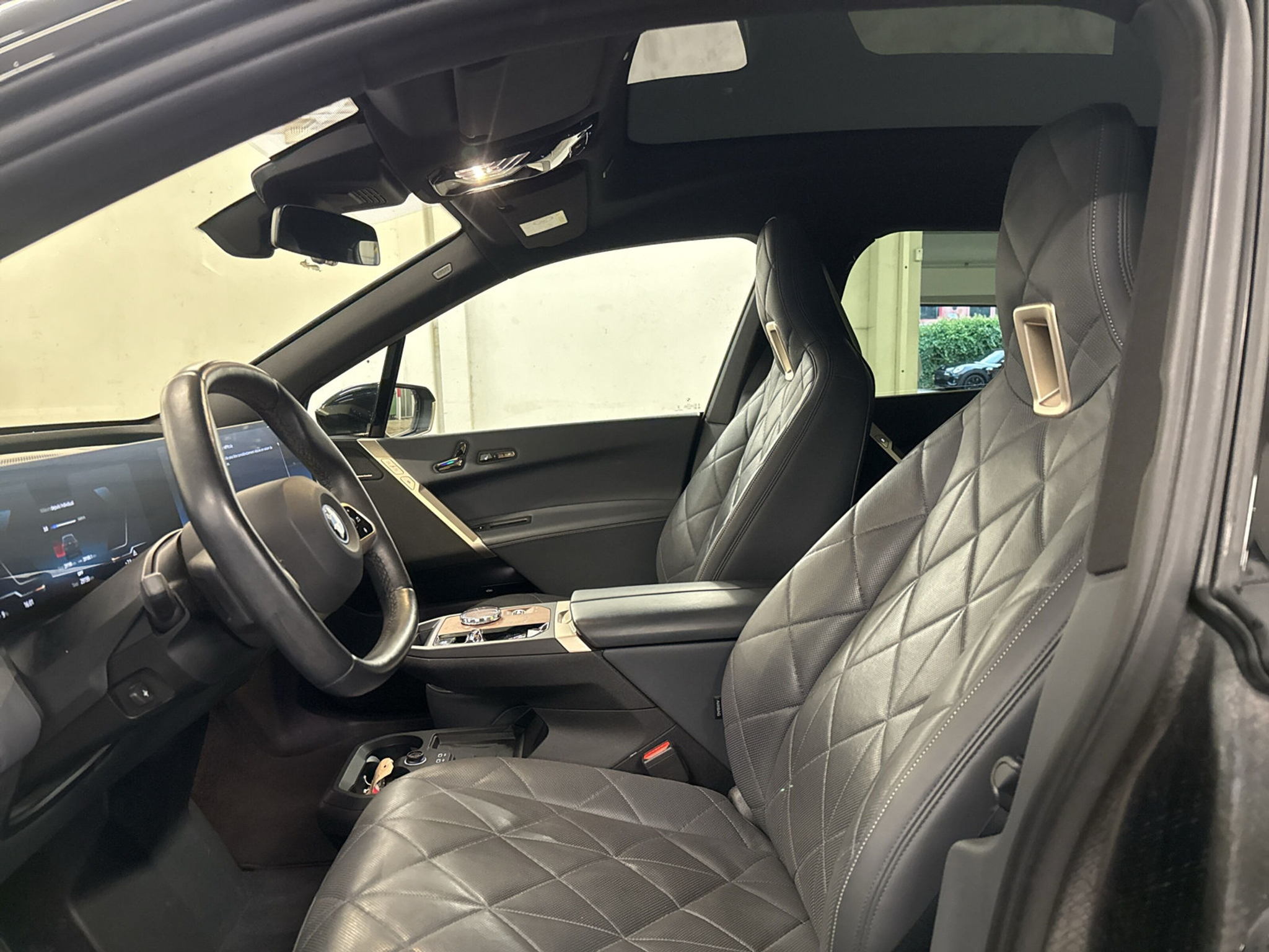 listing desktop thumbnail image 10