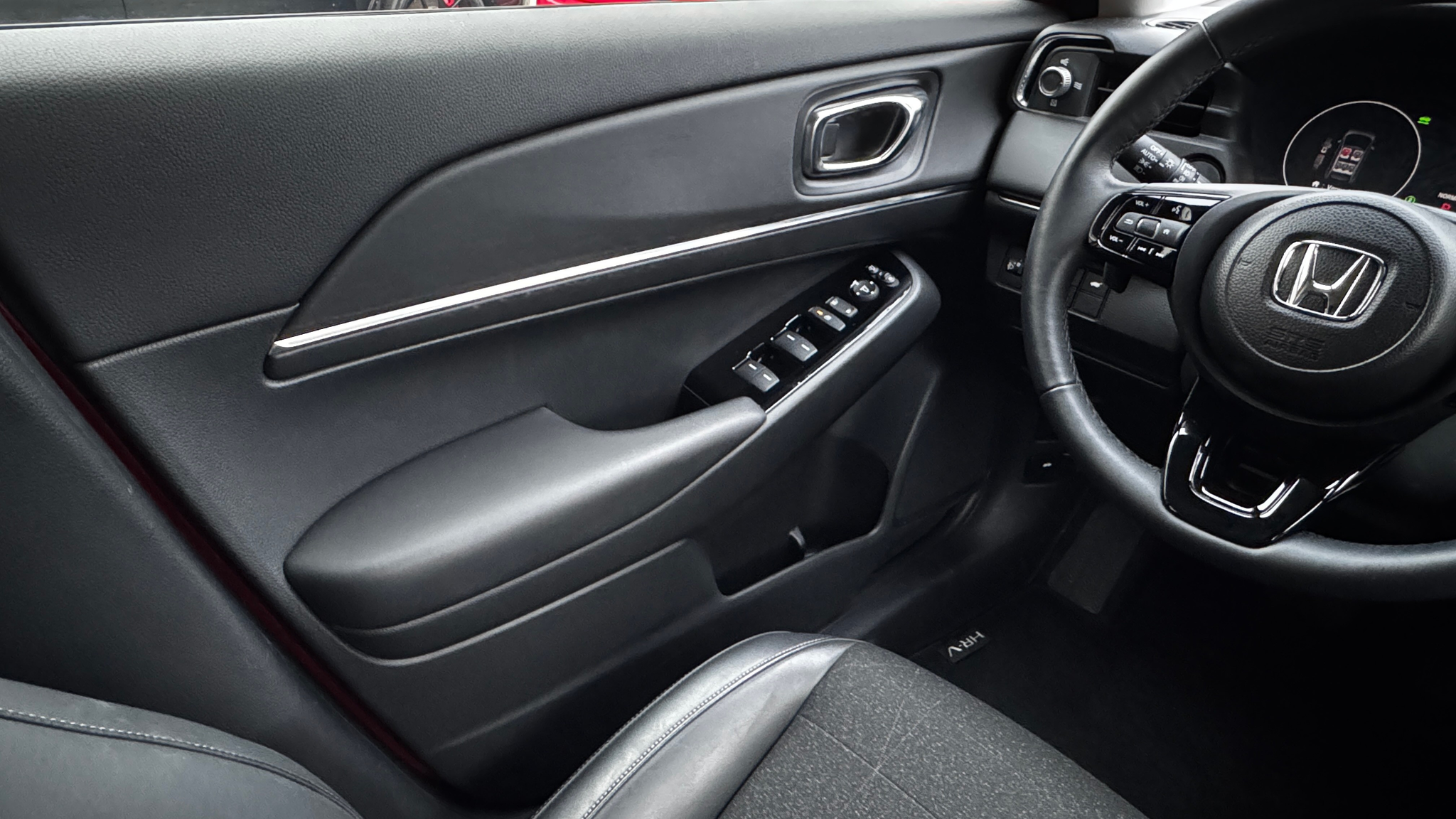 listing desktop thumbnail image 10