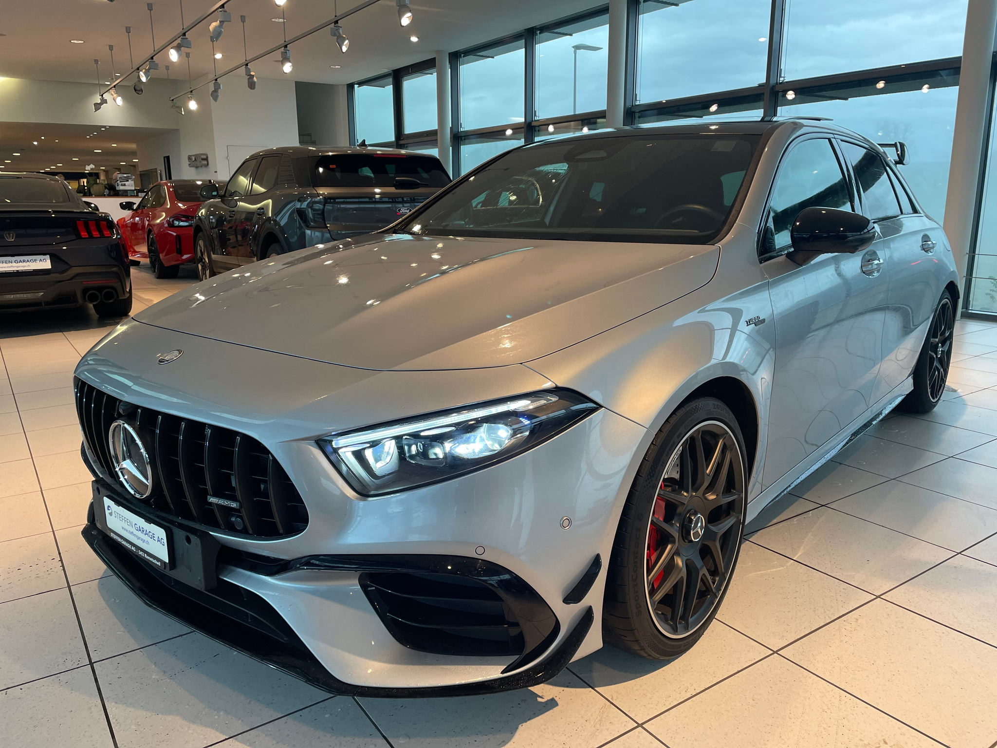 listing desktop thumbnail image 1