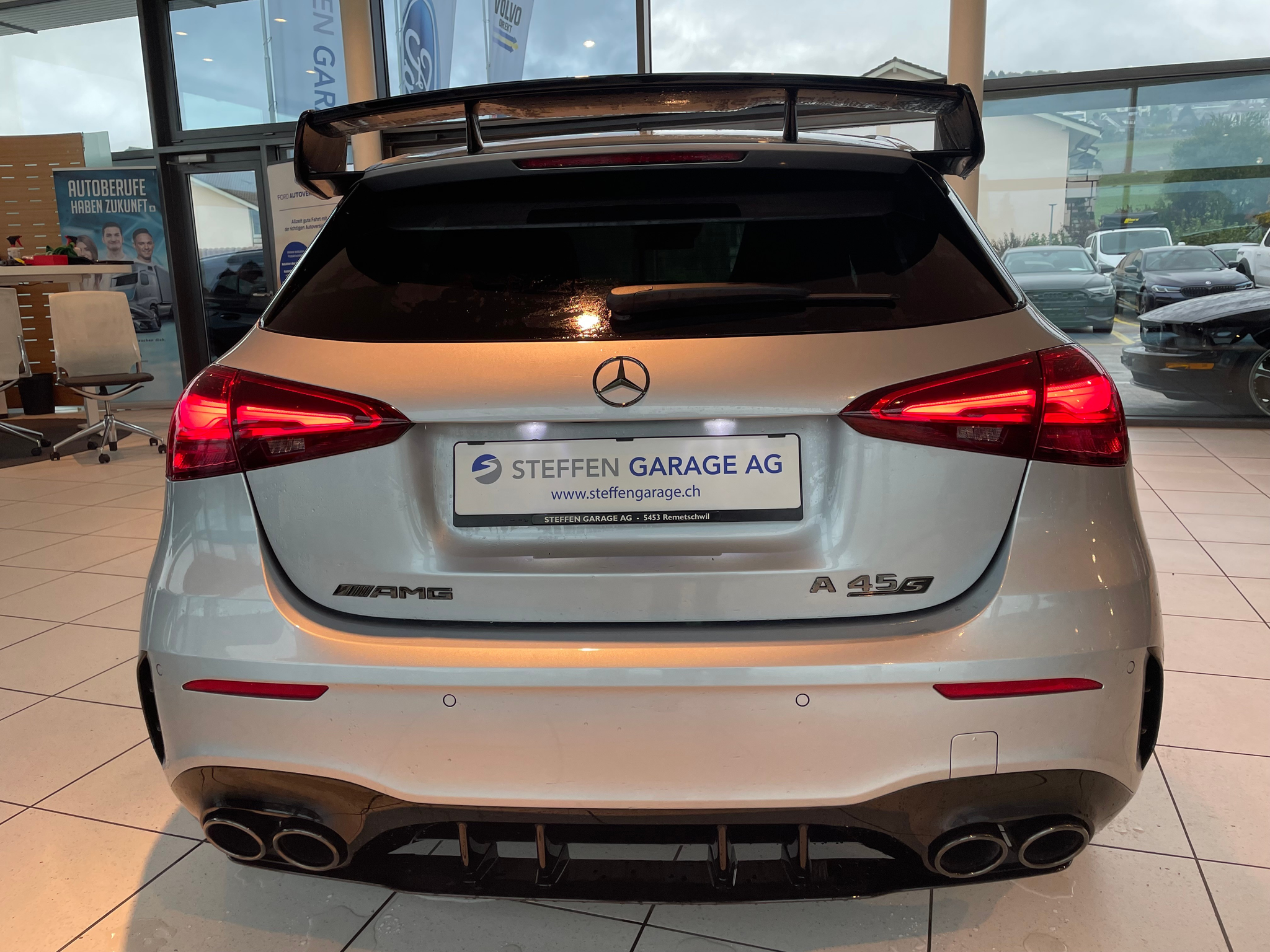 listing desktop thumbnail image 6