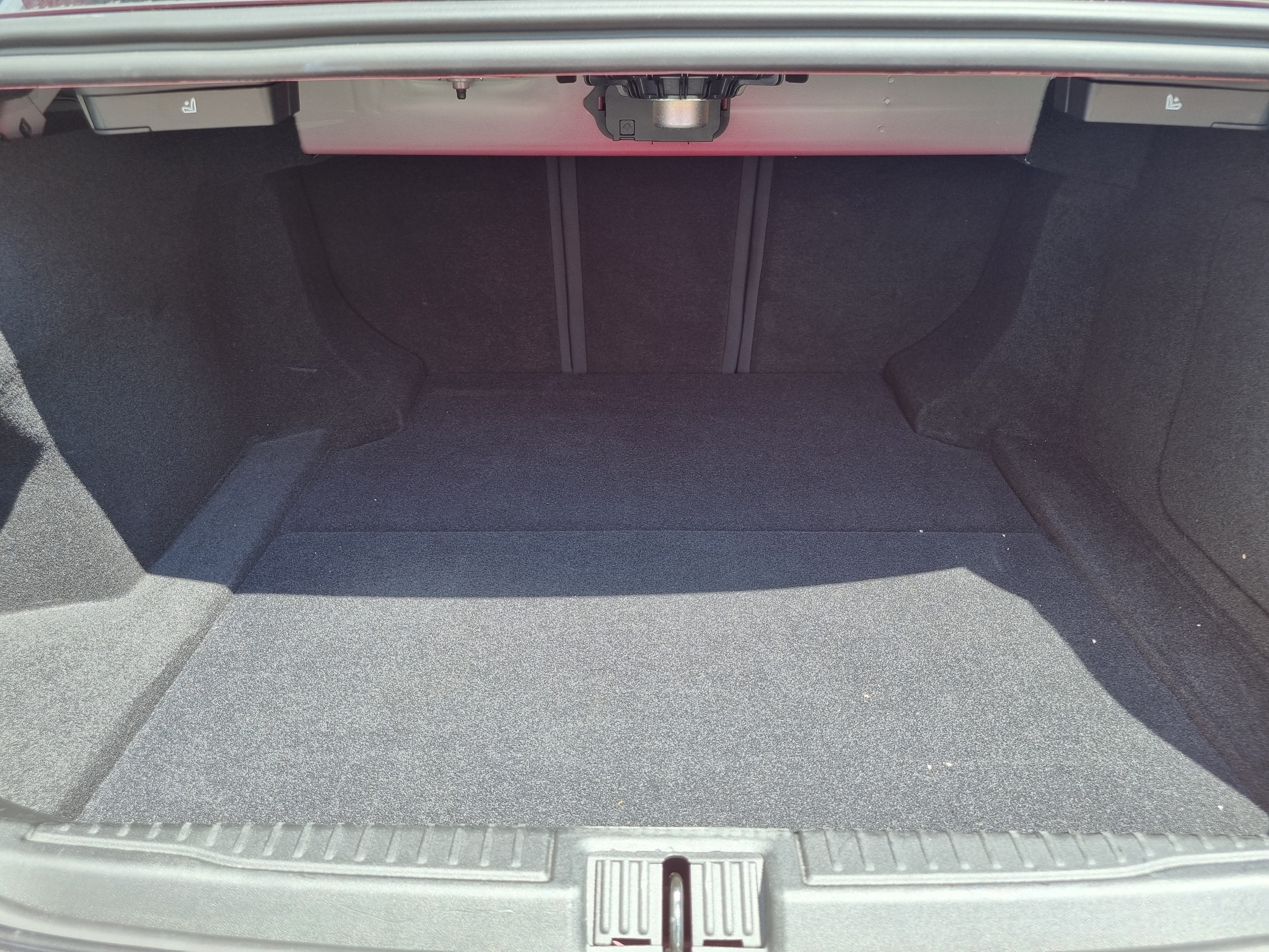 listing desktop thumbnail image 7