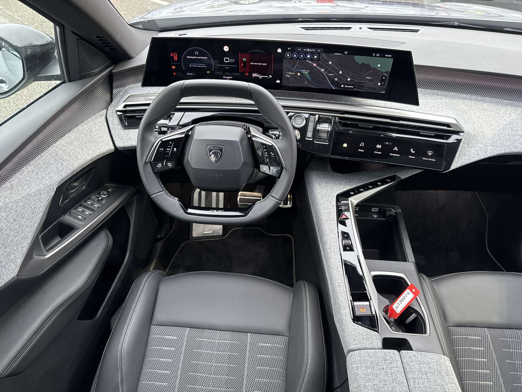 listing desktop thumbnail image 4