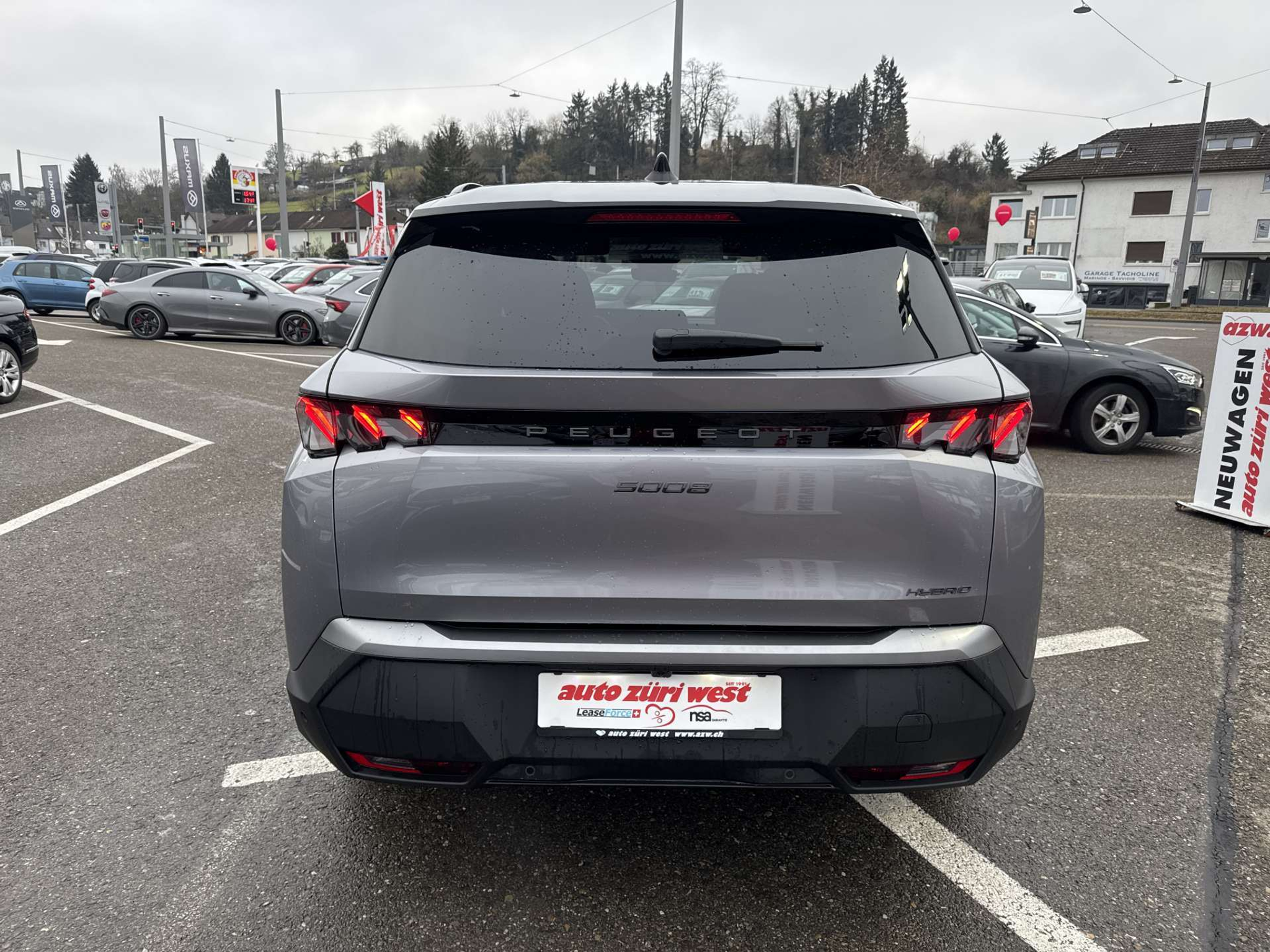 listing desktop thumbnail image 14