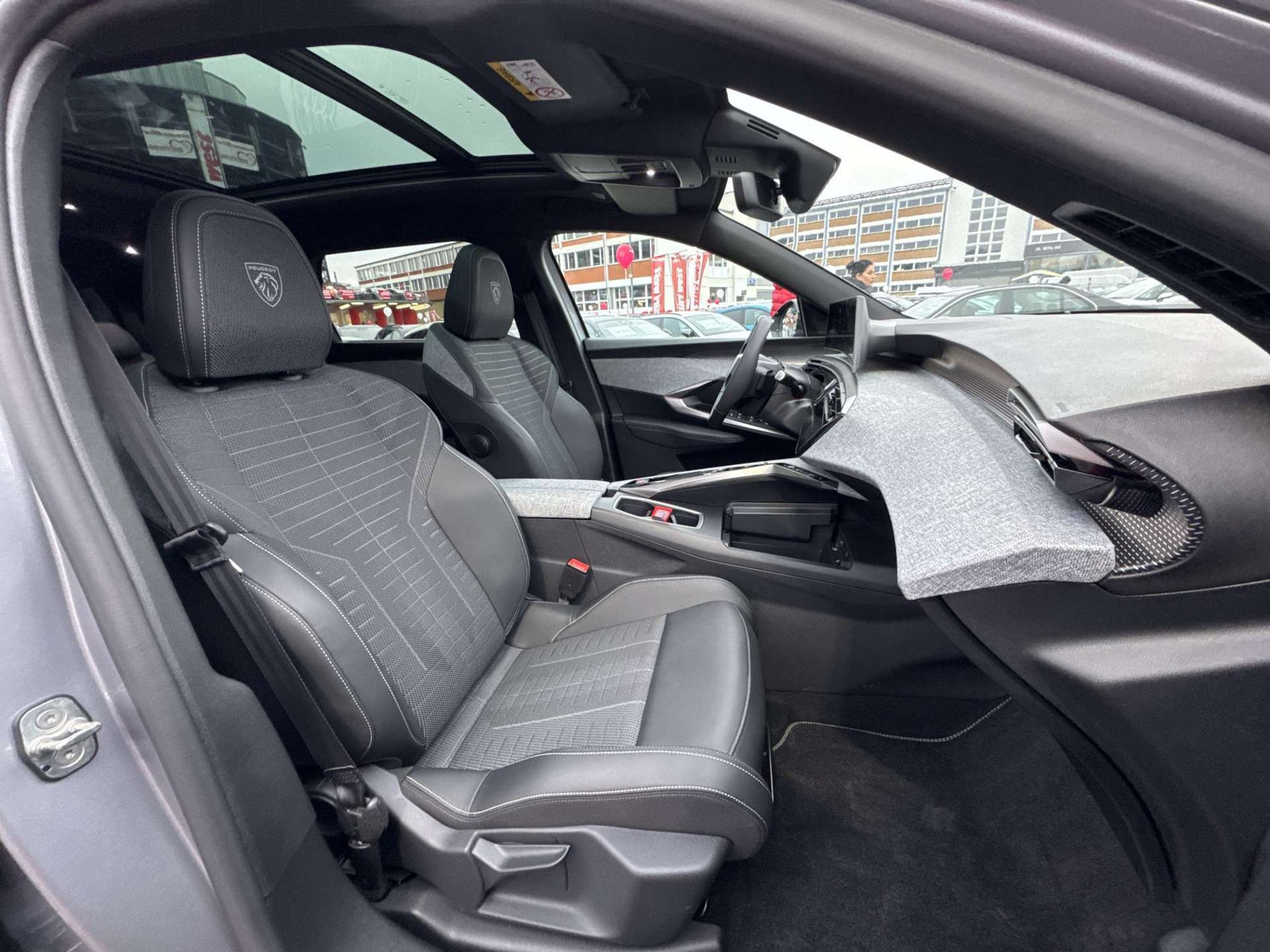 listing desktop thumbnail image 12