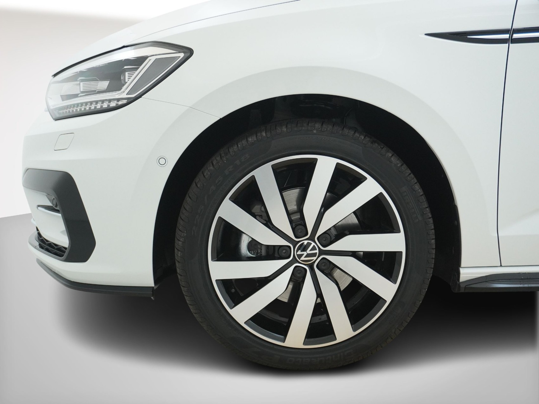 listing desktop thumbnail image 9