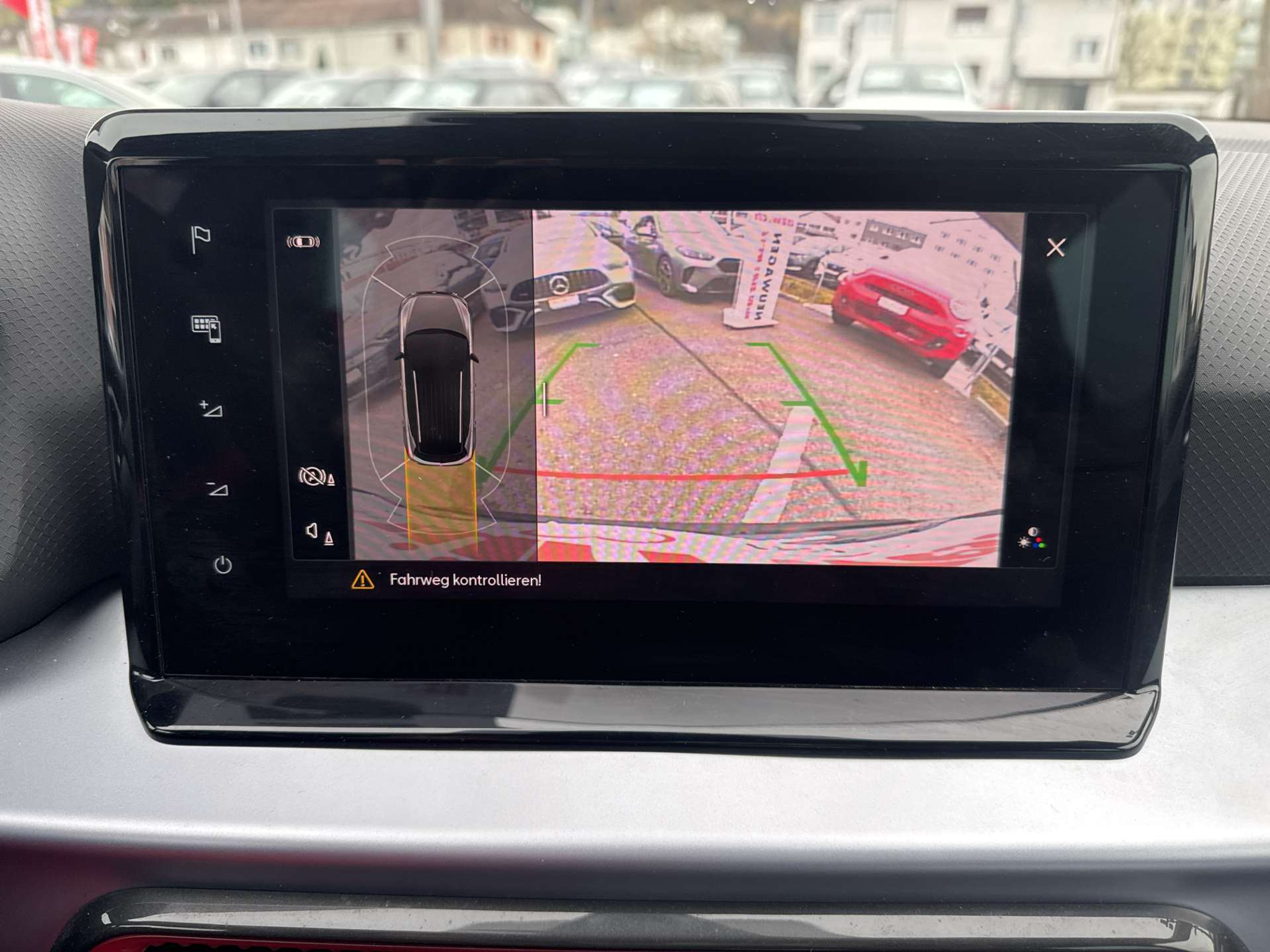 listing desktop thumbnail image 9