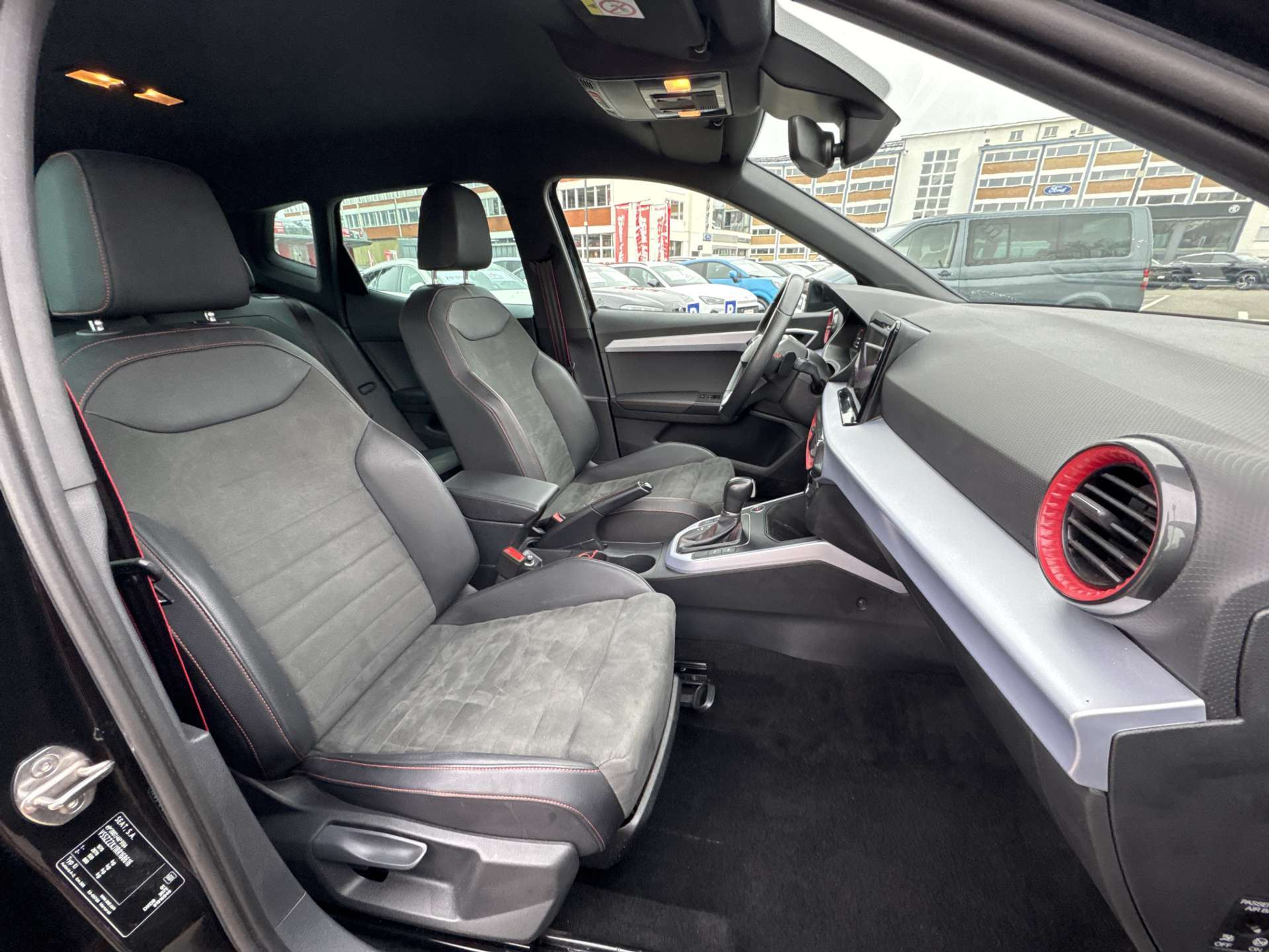 listing desktop thumbnail image 12