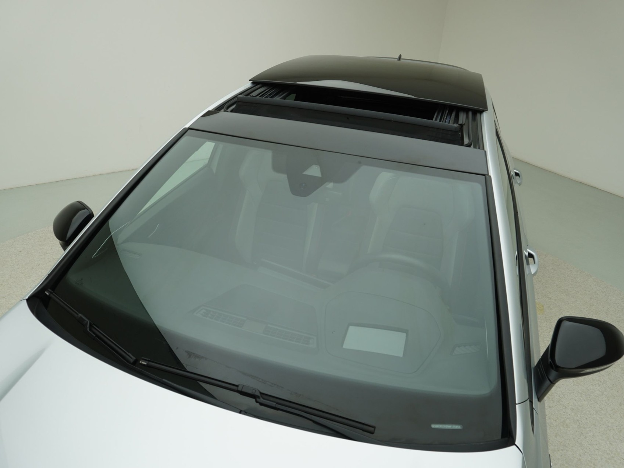 listing desktop thumbnail image 6