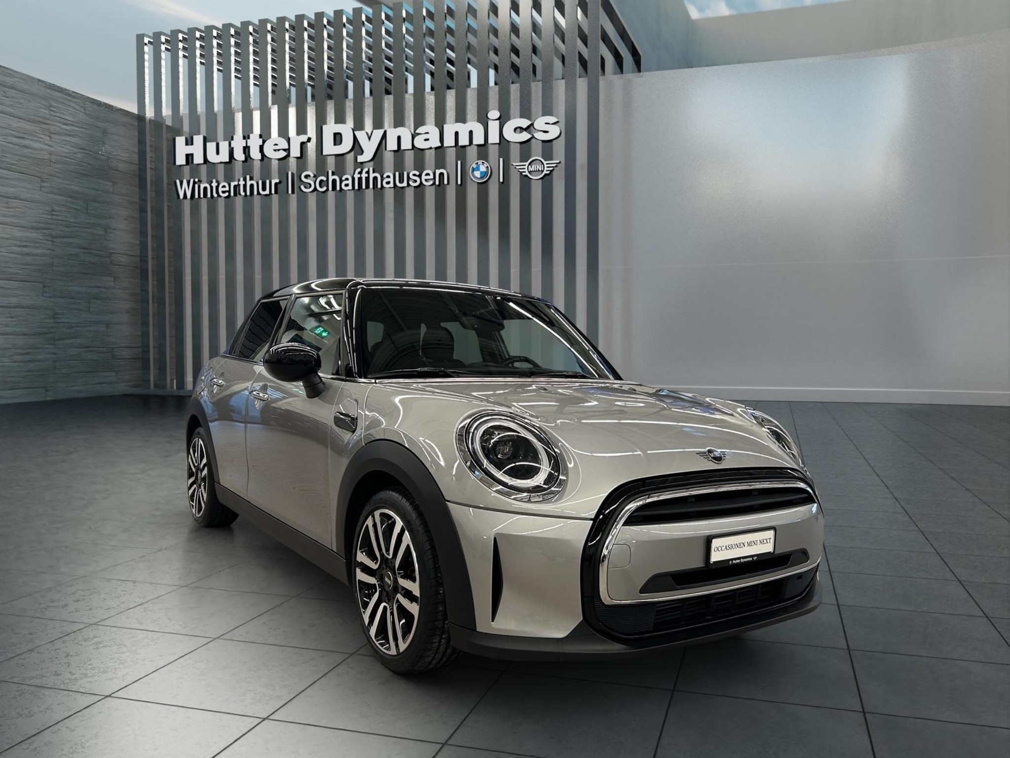 listing desktop thumbnail image 2