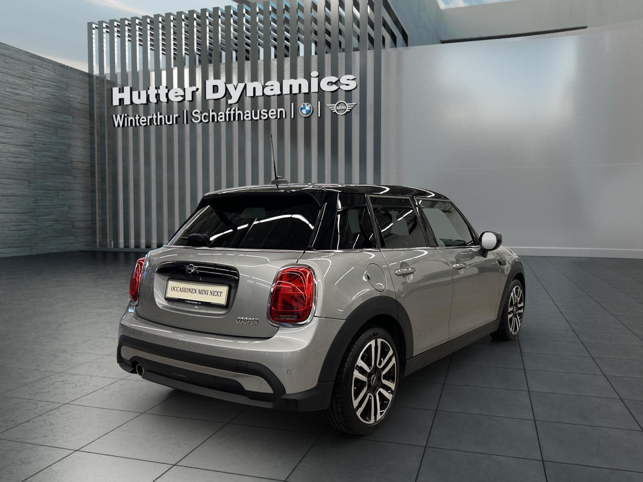 listing desktop thumbnail image 4