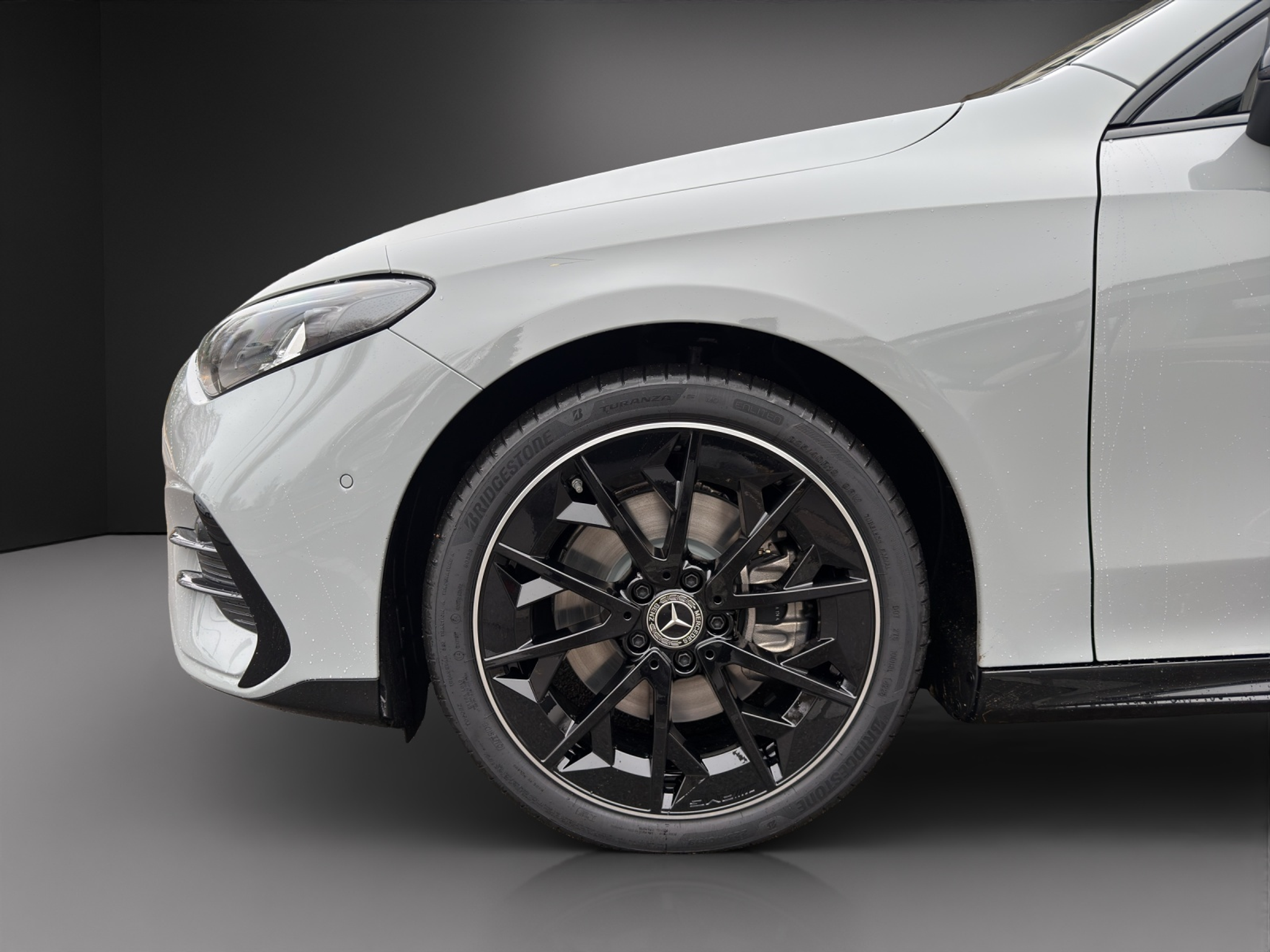 listing desktop thumbnail image 8