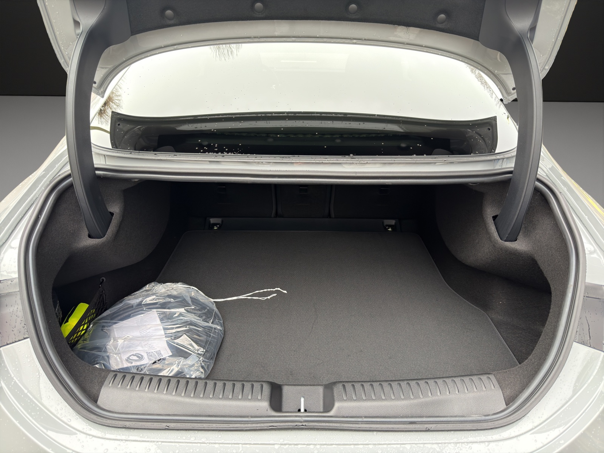 listing desktop thumbnail image 13