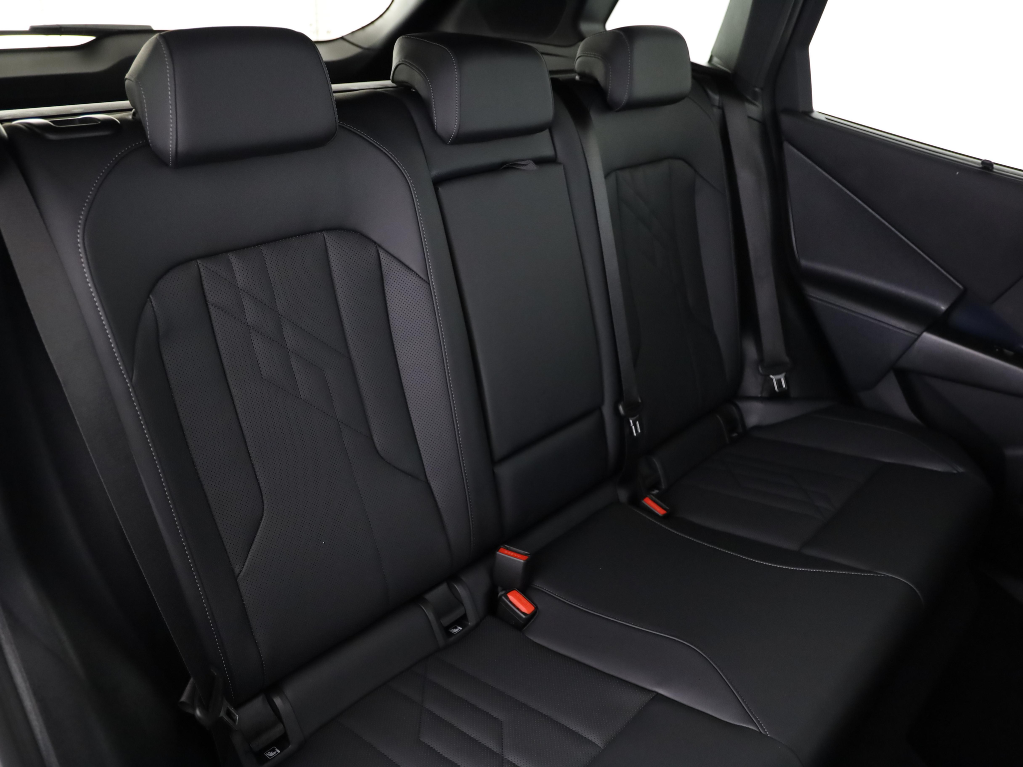 listing desktop thumbnail image 13