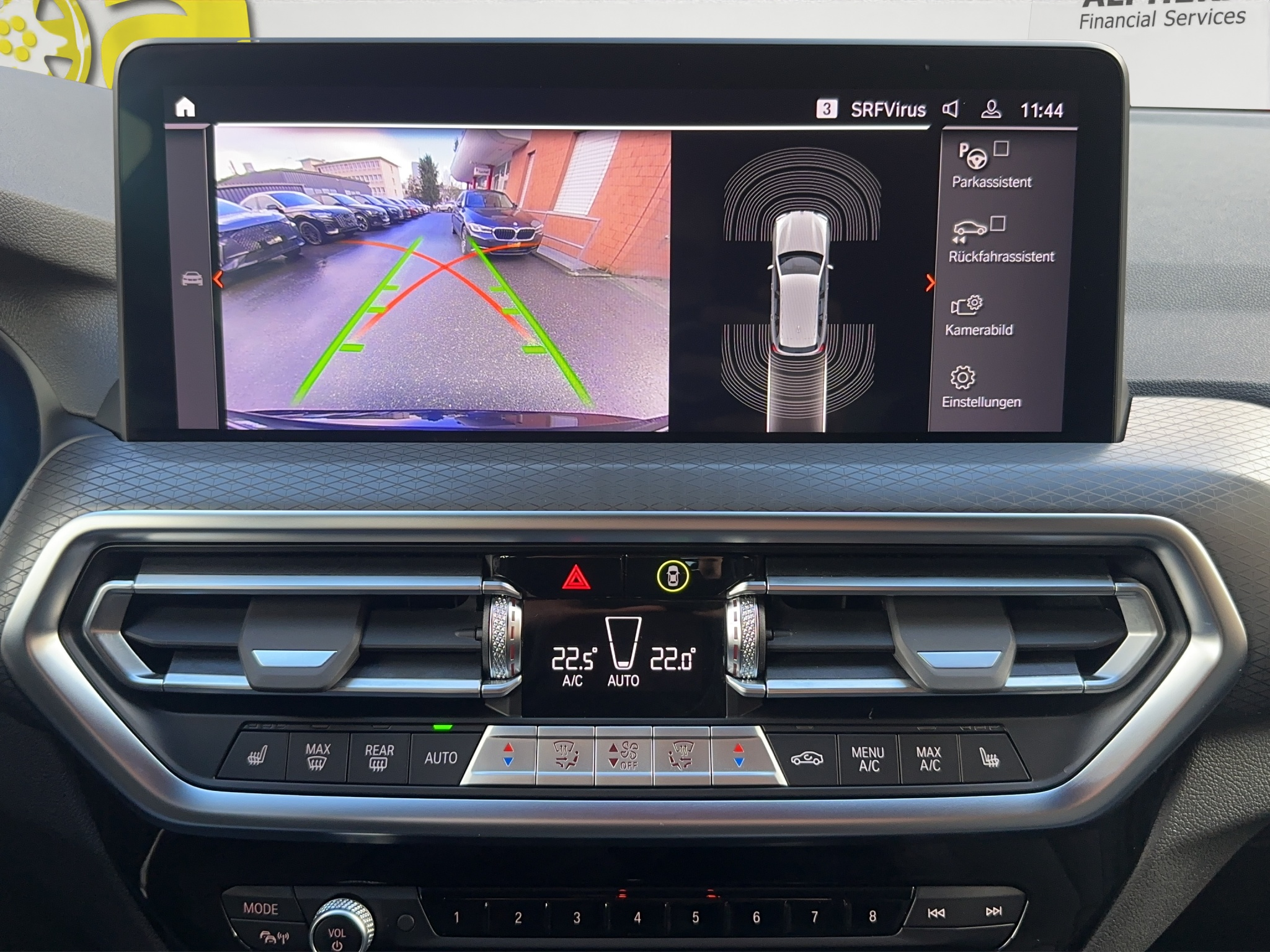 listing desktop thumbnail image 16