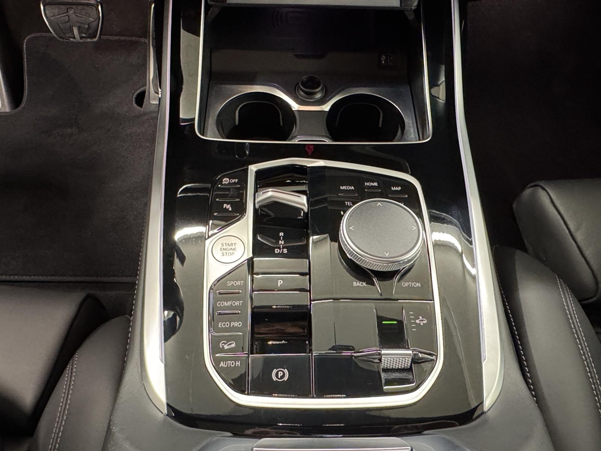 listing desktop thumbnail image 17