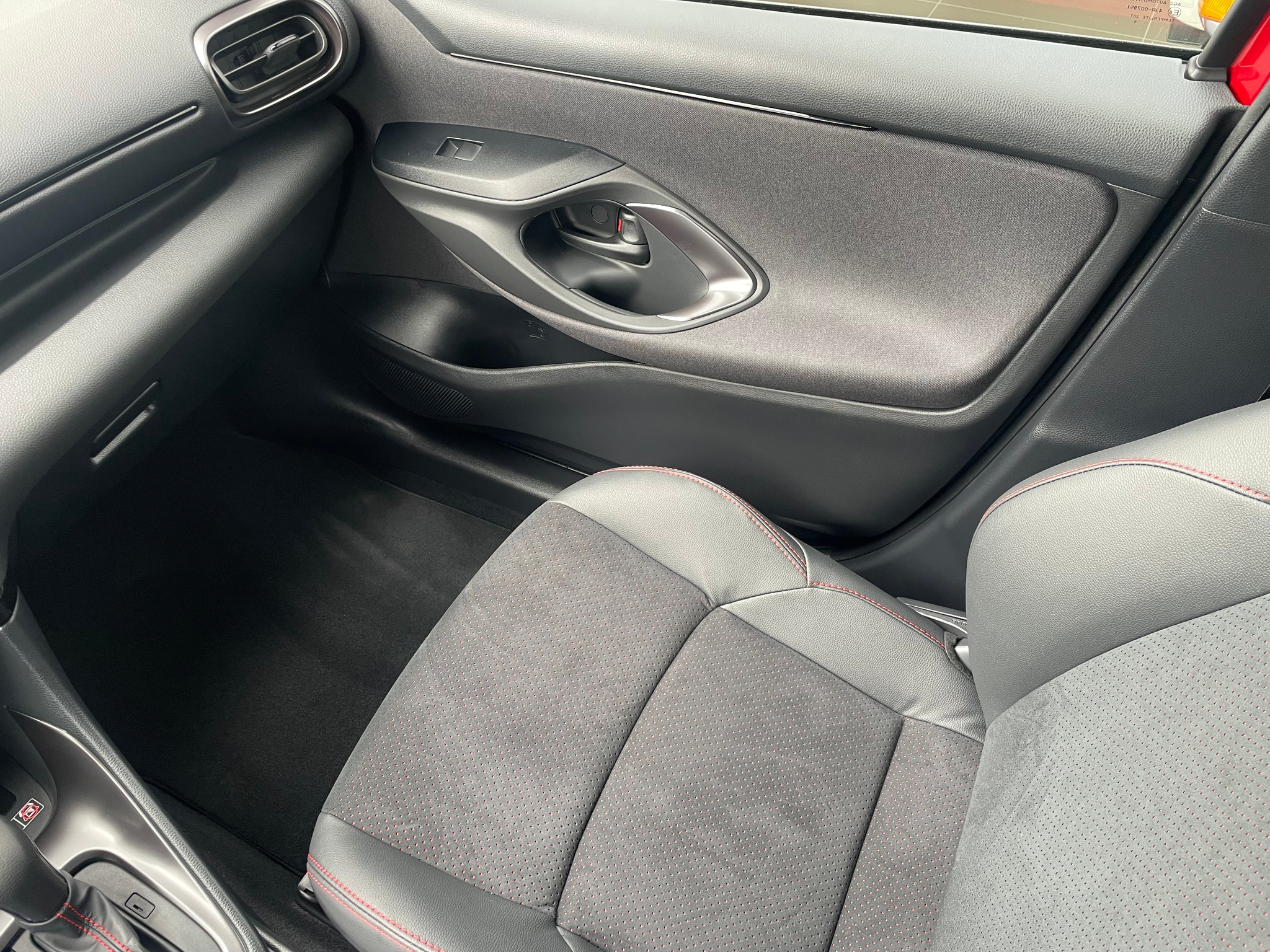 listing desktop thumbnail image 11