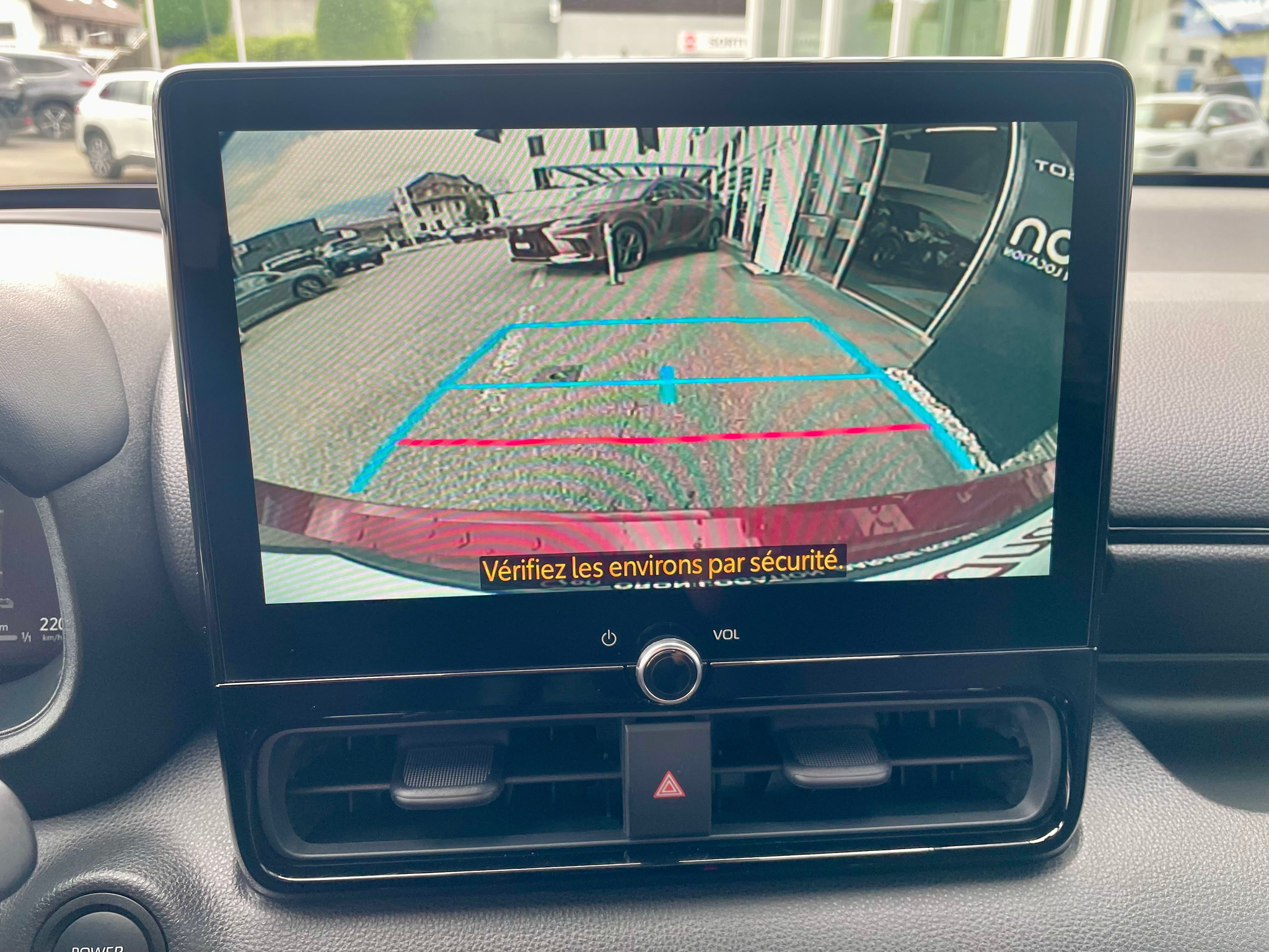 listing desktop thumbnail image 21