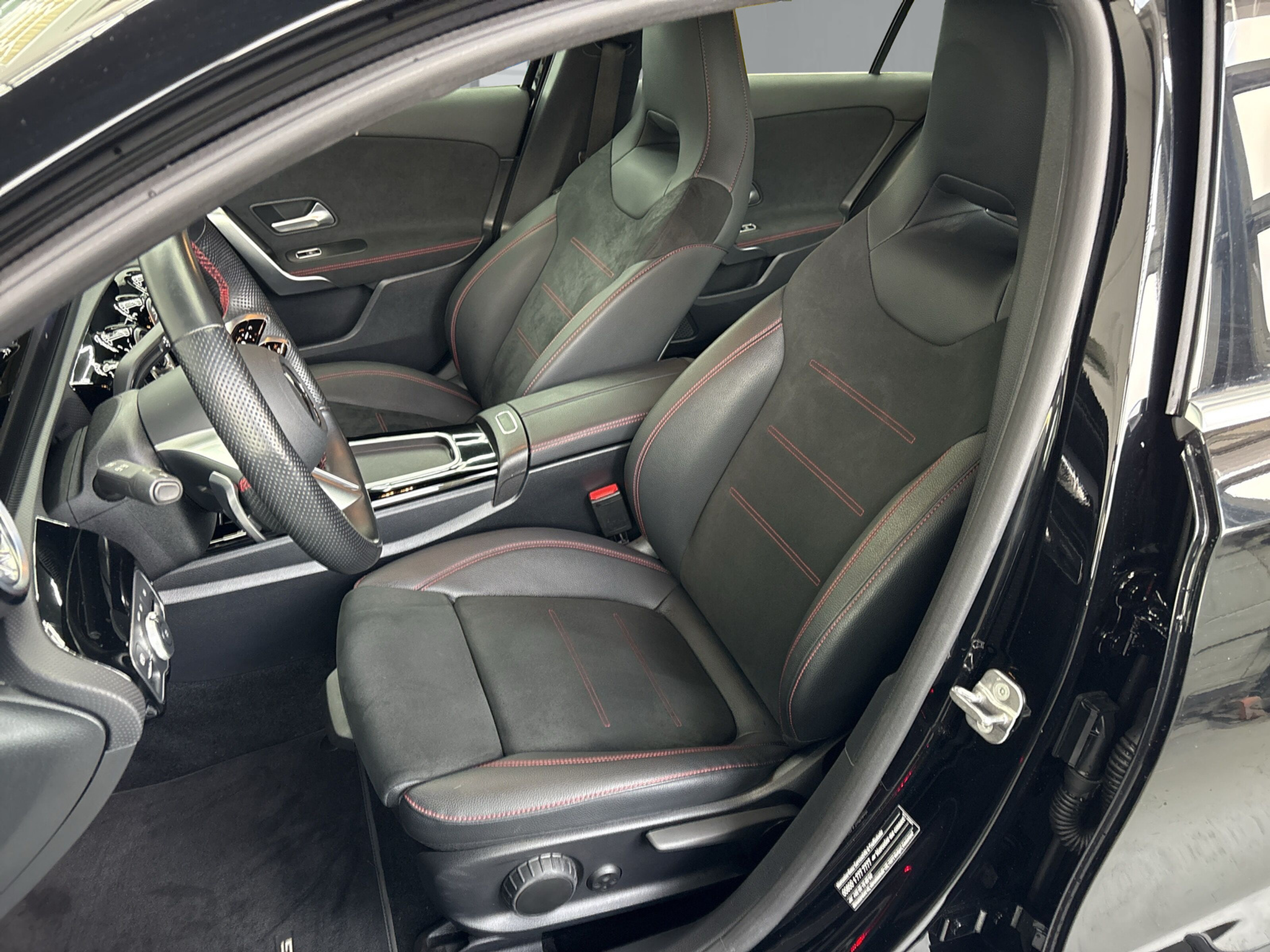 listing desktop thumbnail image 19