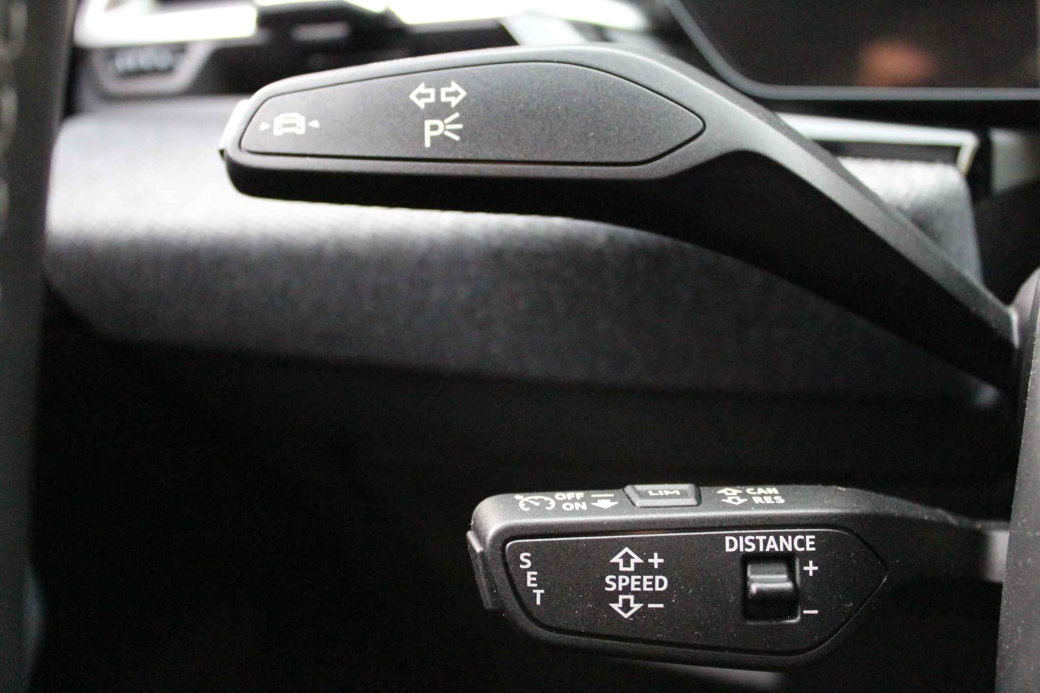 listing desktop thumbnail image 9