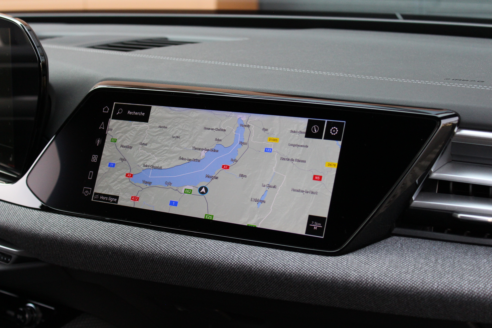 listing desktop thumbnail image 16