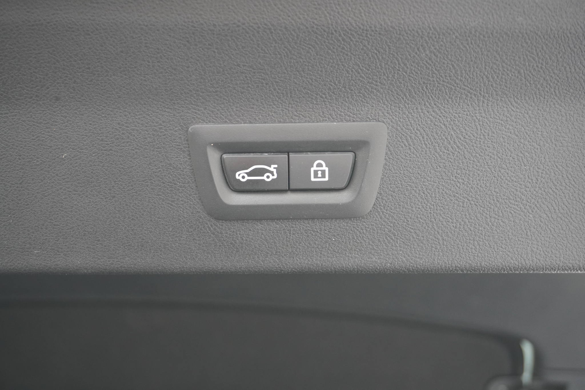 listing desktop thumbnail image 10