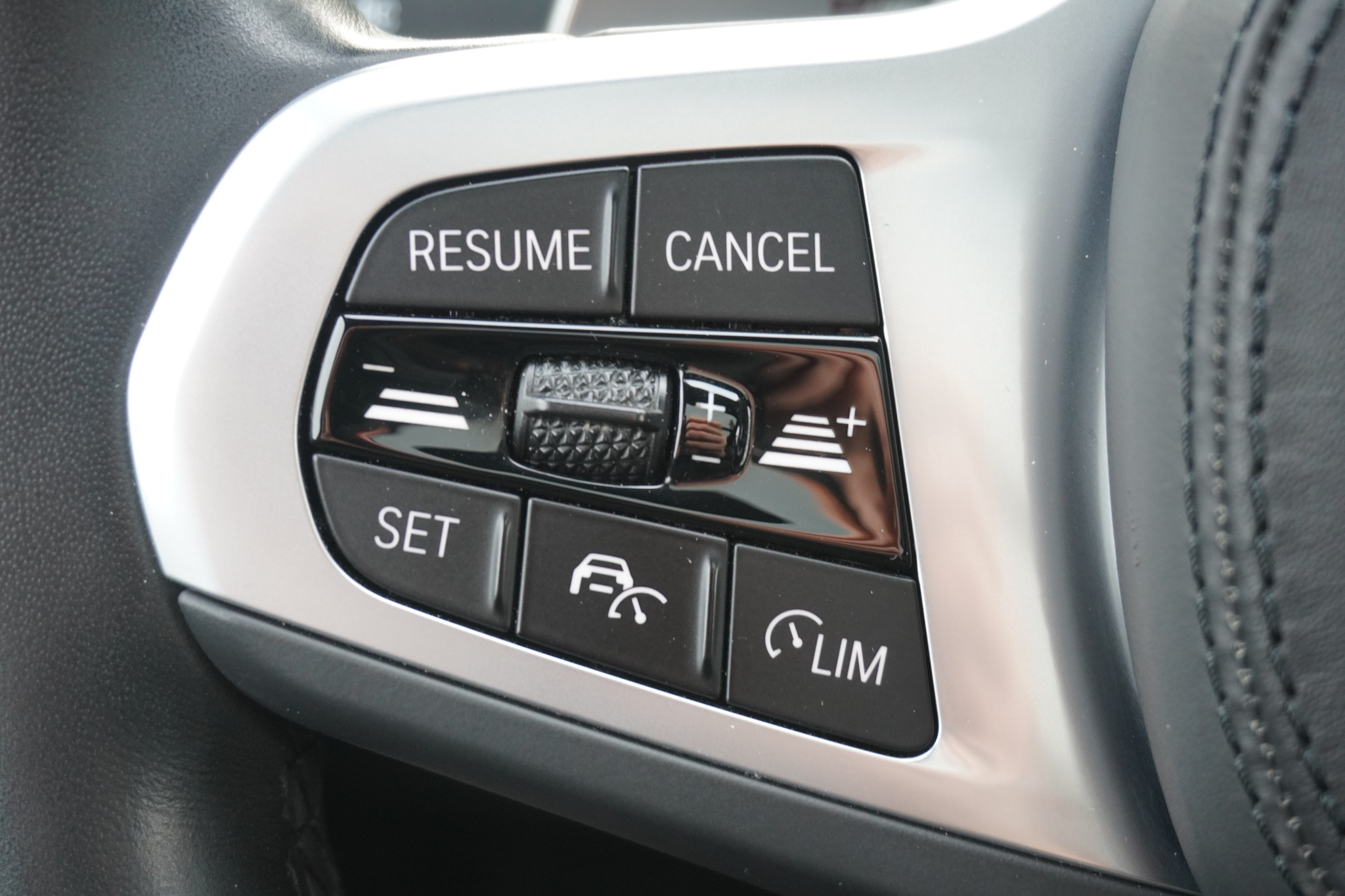 listing desktop thumbnail image 19