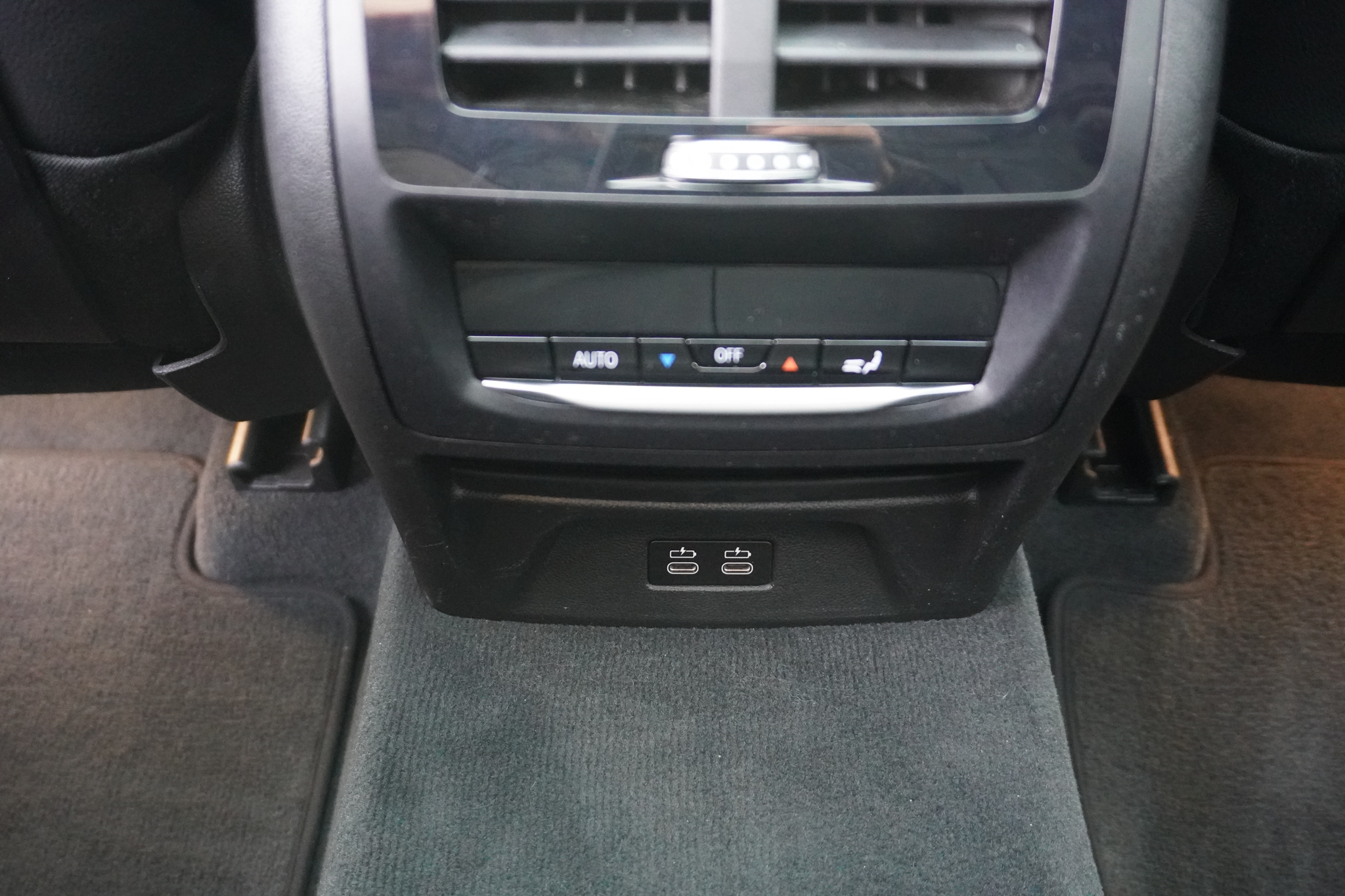 listing desktop thumbnail image 17