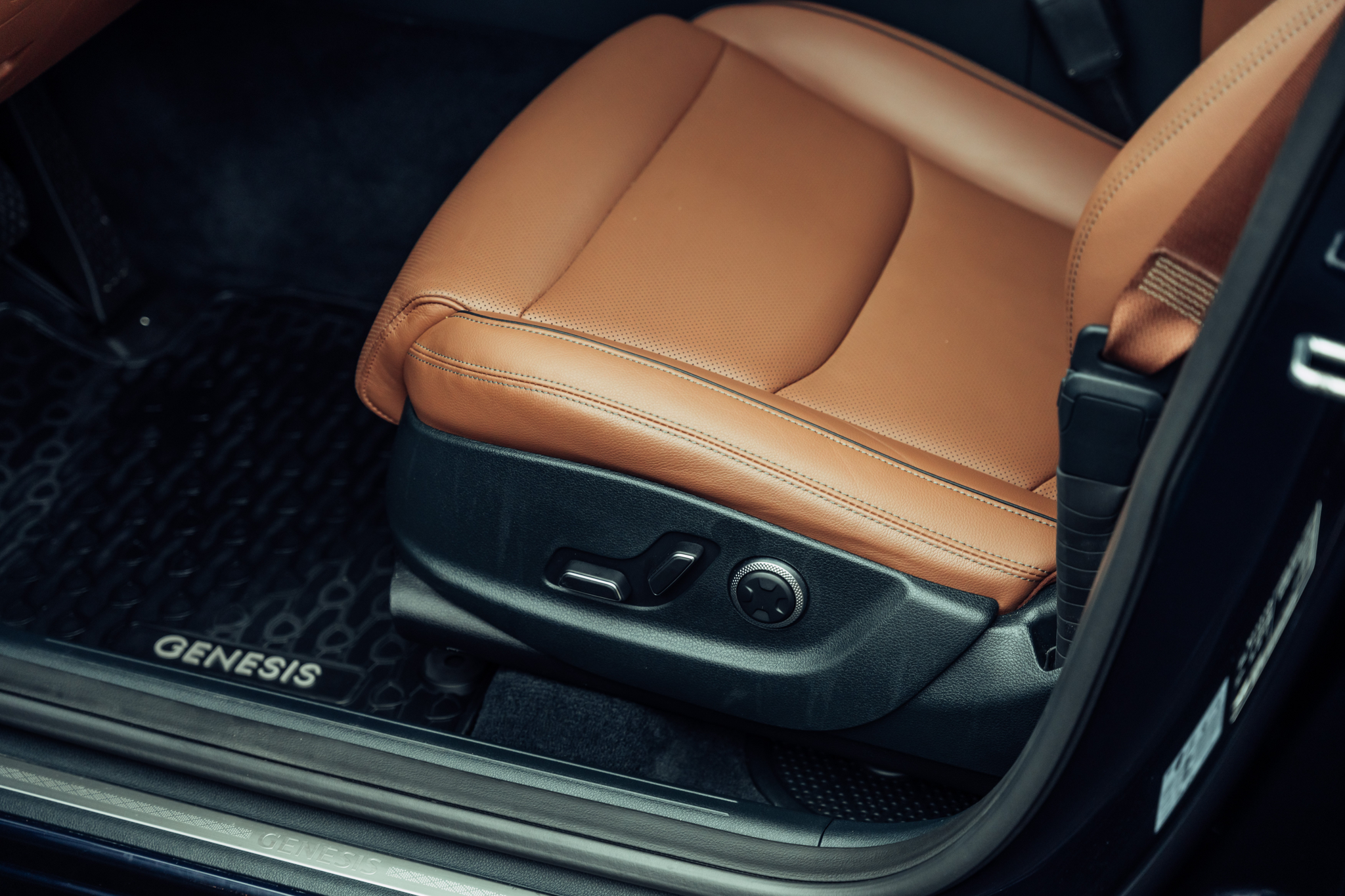 listing desktop thumbnail image 11