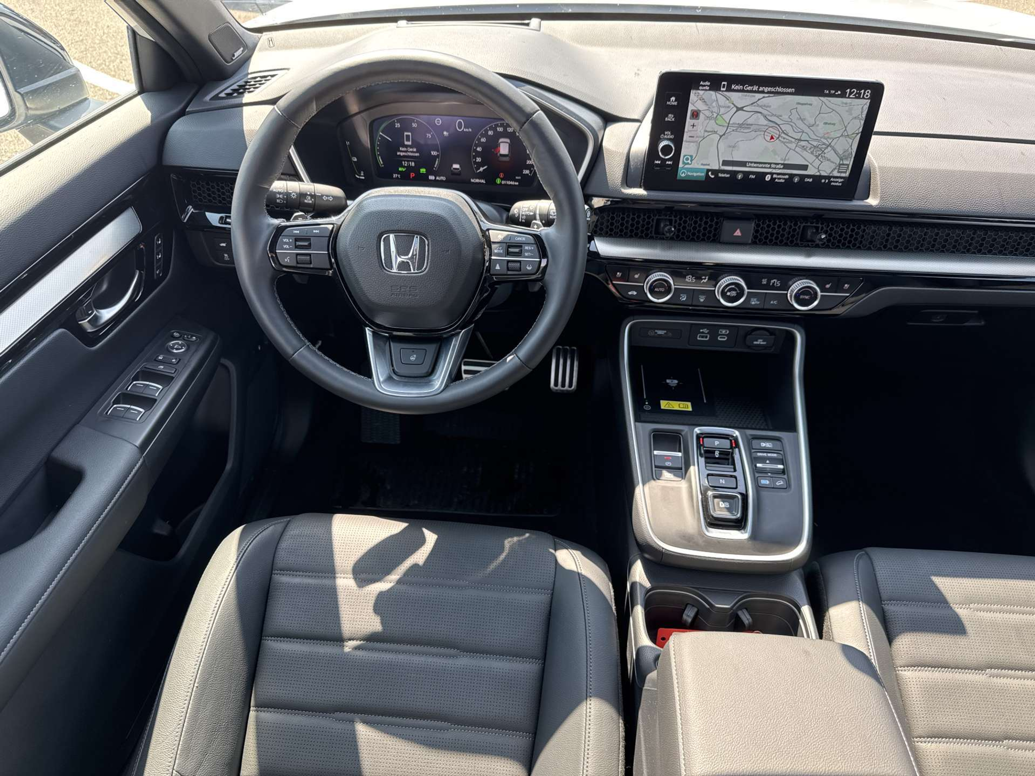 listing desktop thumbnail image 4