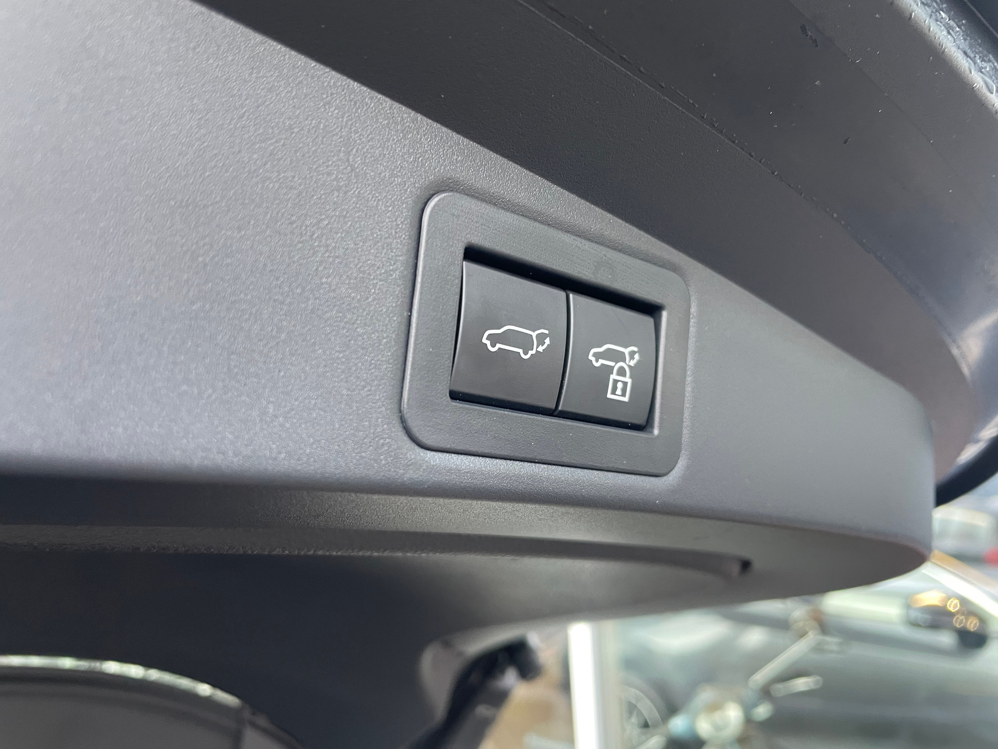 listing desktop thumbnail image 10