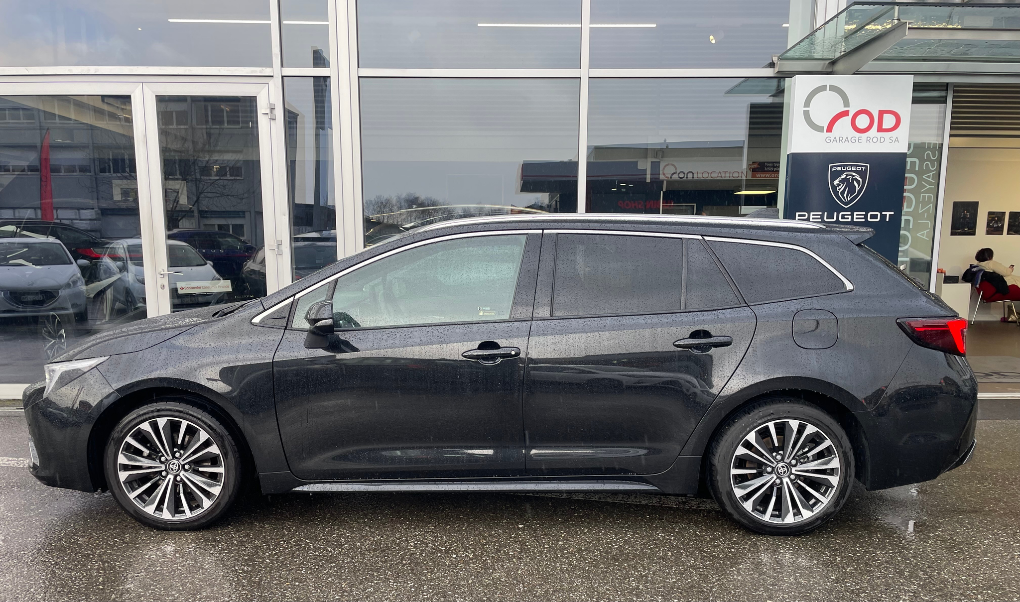 listing desktop thumbnail image 4