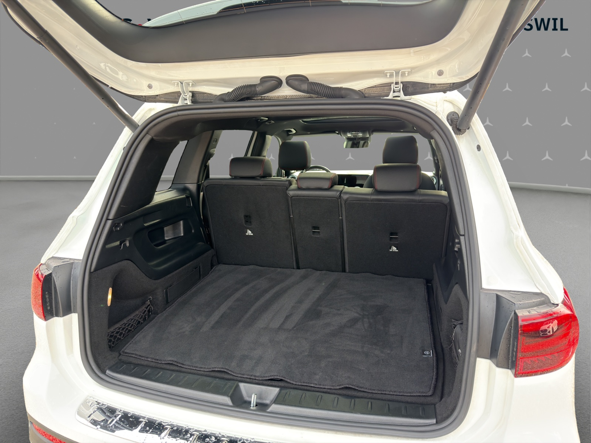 listing desktop thumbnail image 6