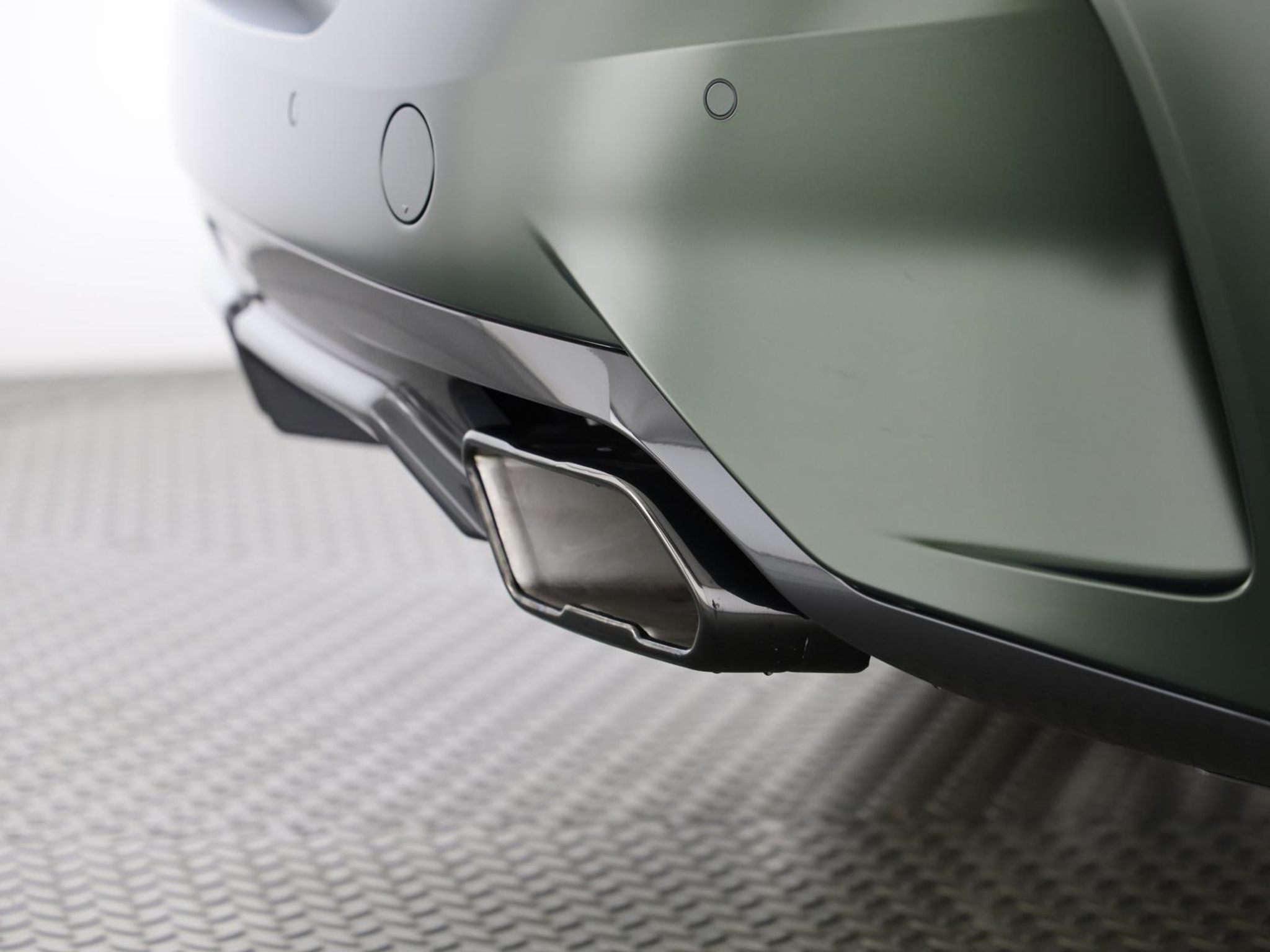 listing desktop thumbnail image 6