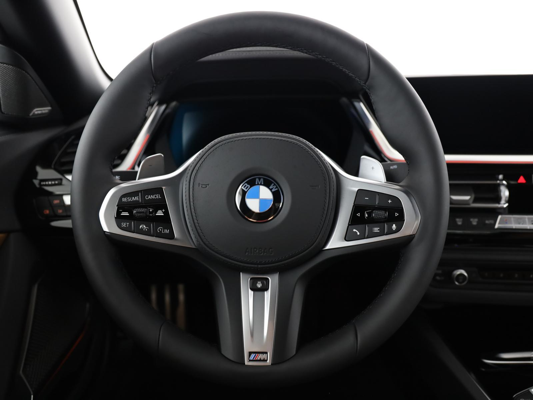 listing desktop thumbnail image 16