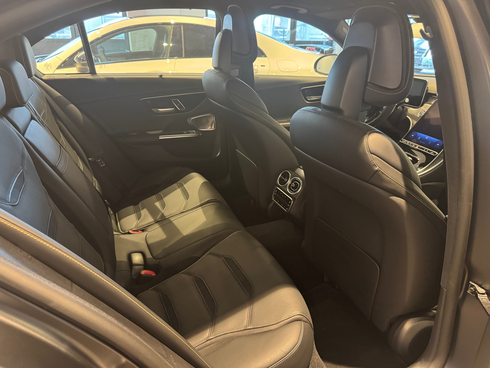 listing desktop thumbnail image 8