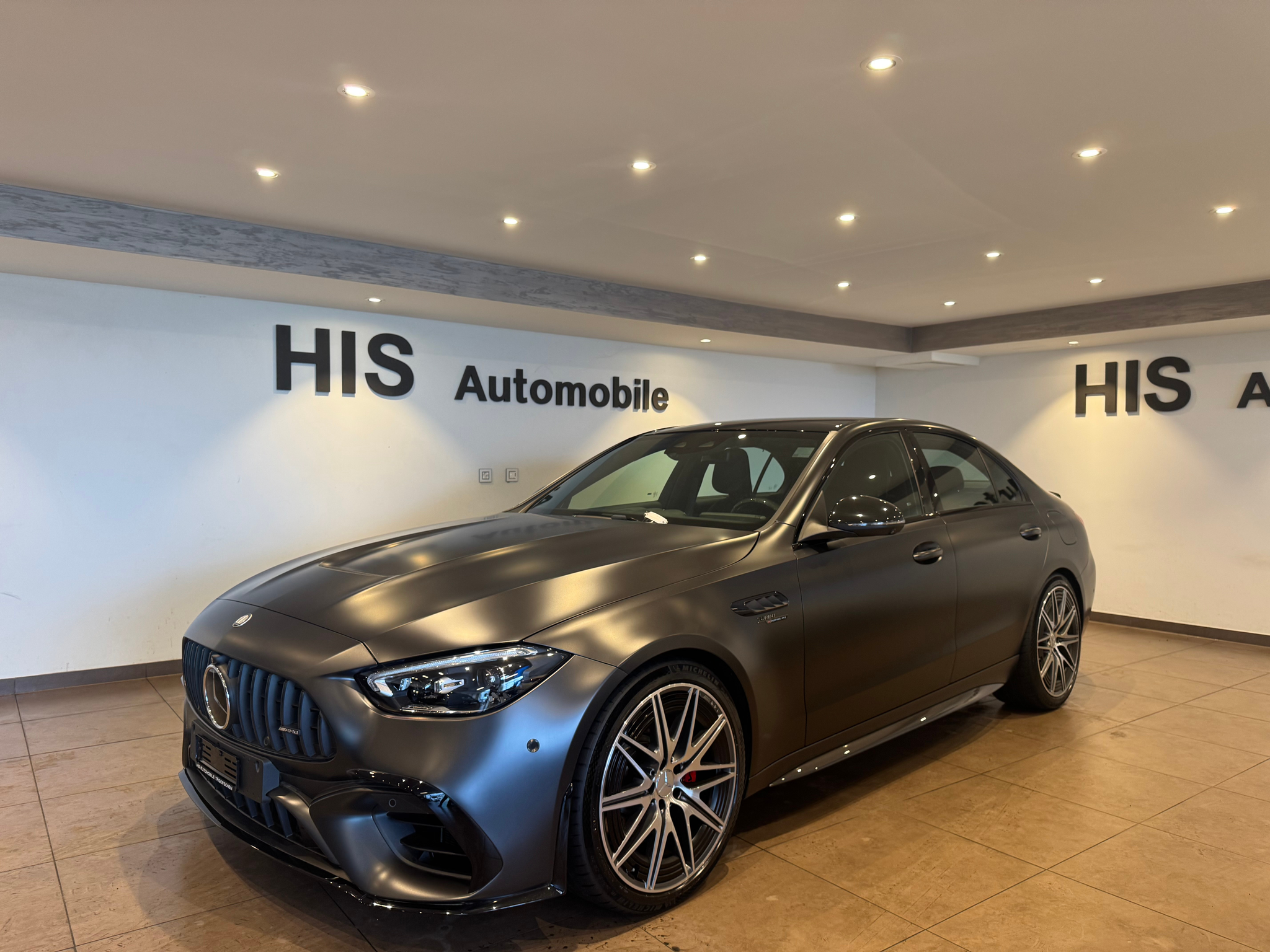 listing desktop thumbnail image 1