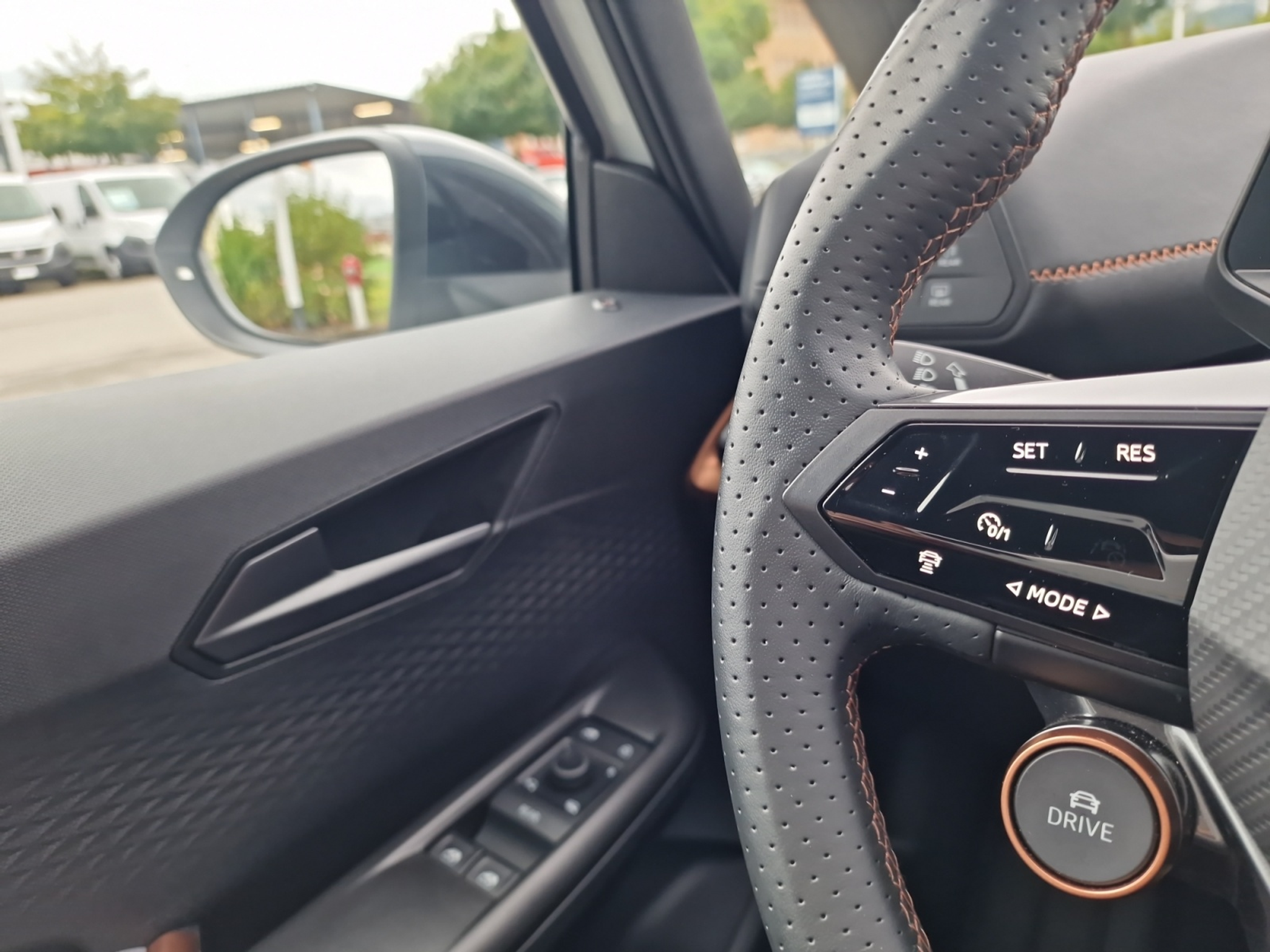 listing desktop thumbnail image 12