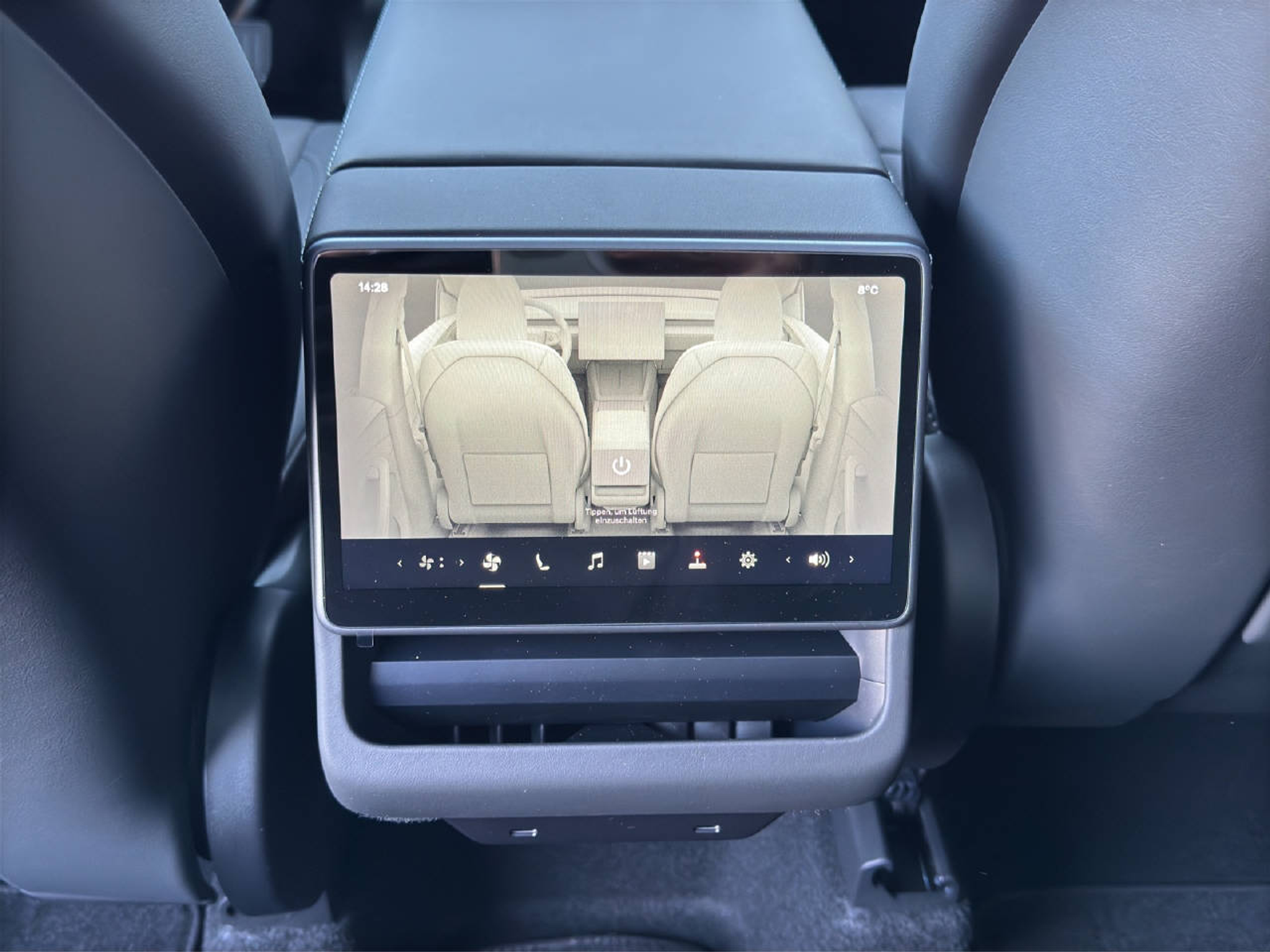 listing desktop thumbnail image 10