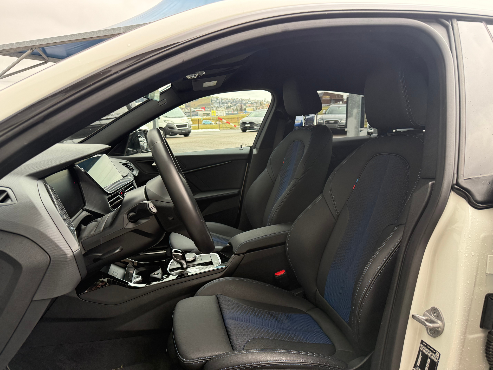 listing desktop thumbnail image 5