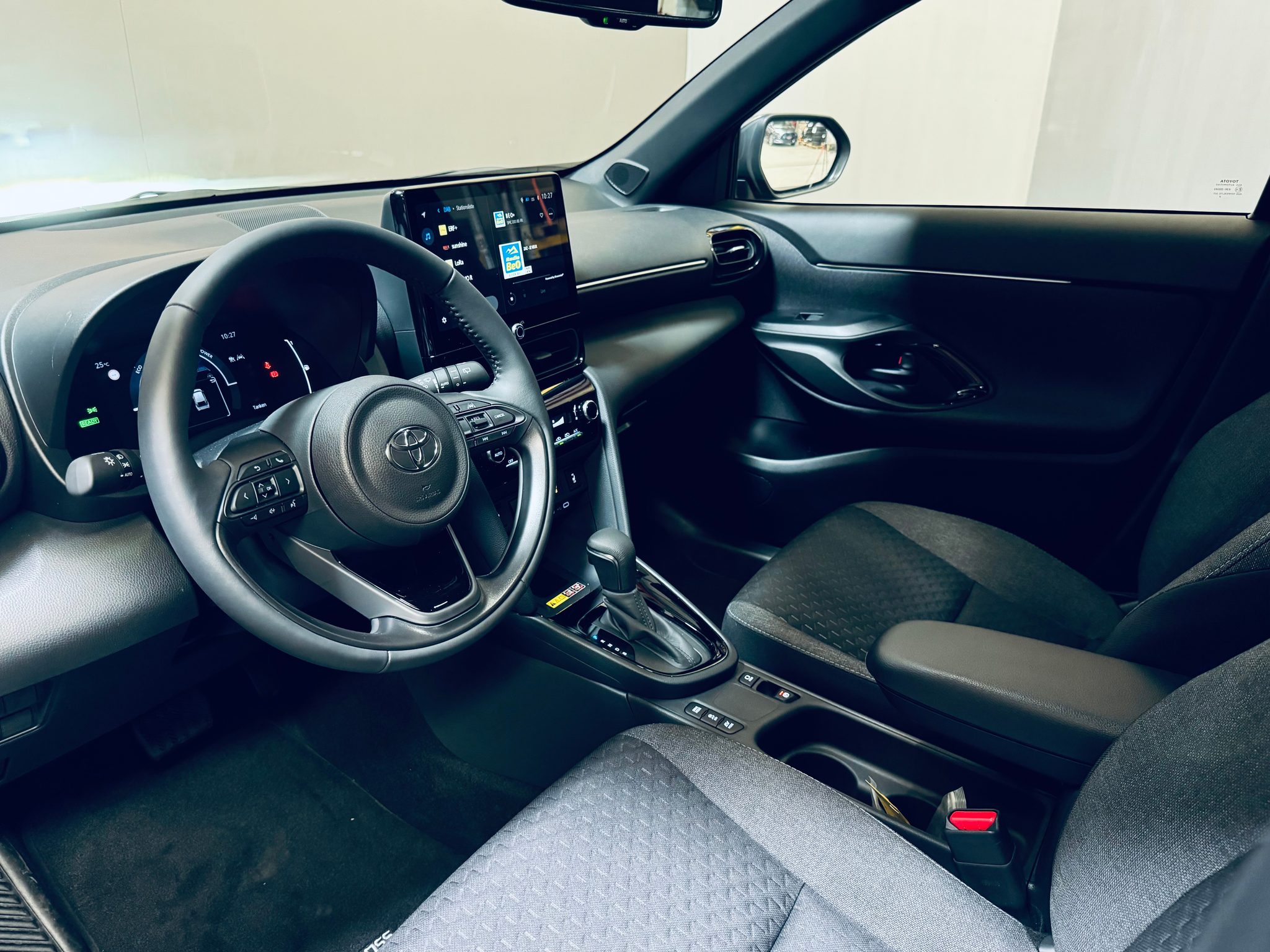 listing desktop thumbnail image 9