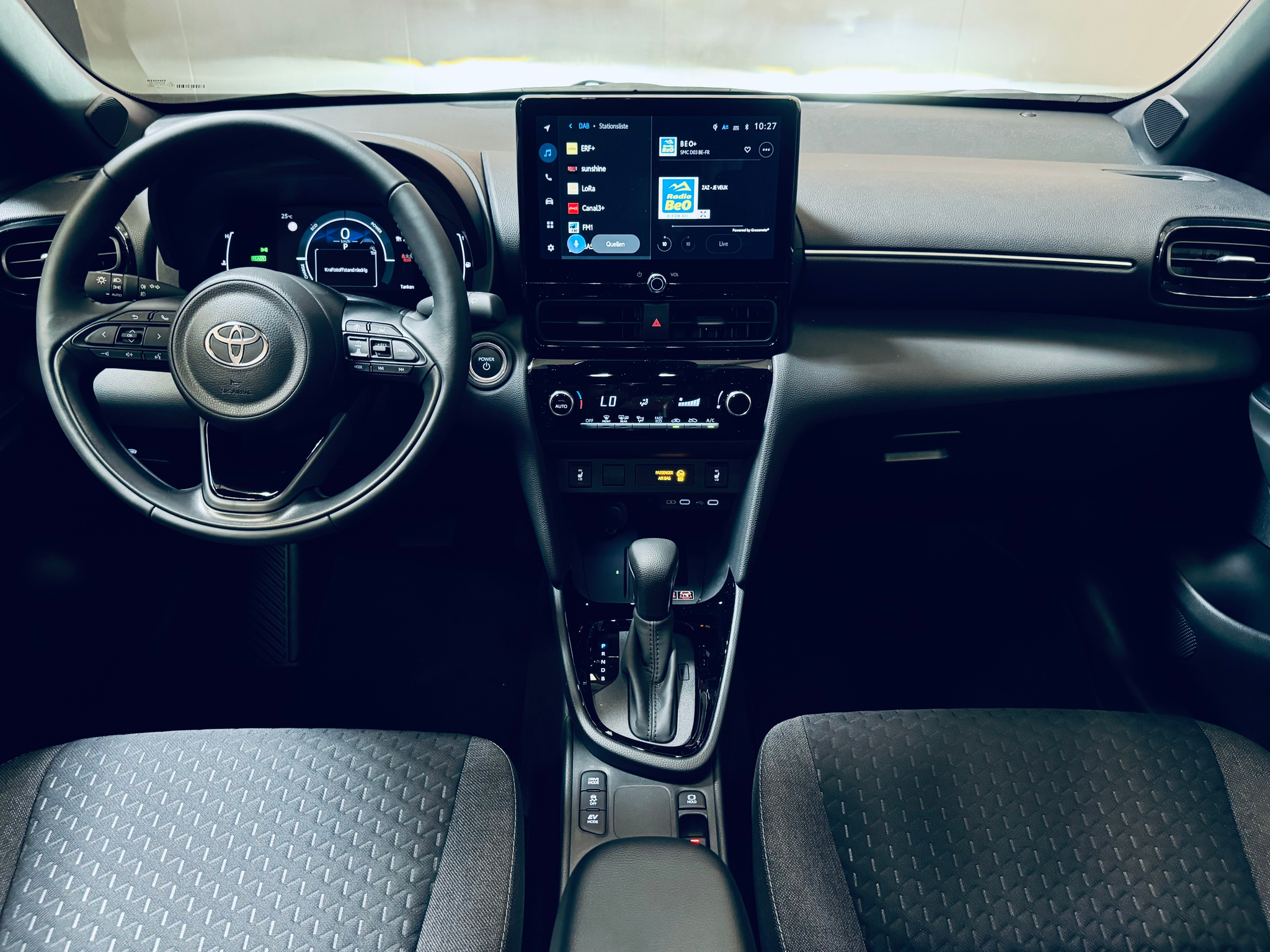 listing desktop thumbnail image 10